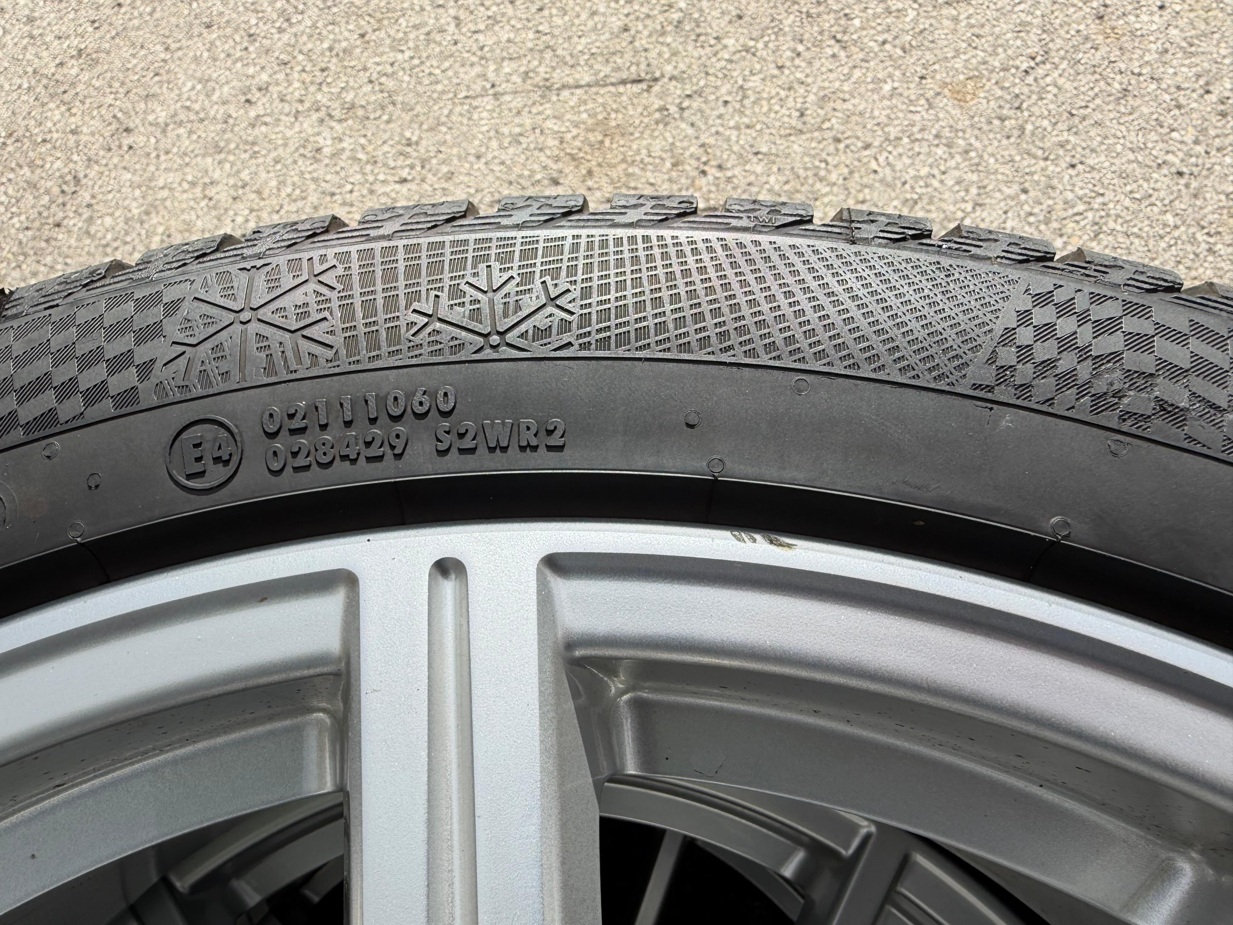 4 RUEDAS DE ALEACIÓN ORIGINALES DE INVIERNO DE 20" PARA AUDI Q3 F3 RSQ3 83A601025S 255/40R20 101W CONTINENTAL