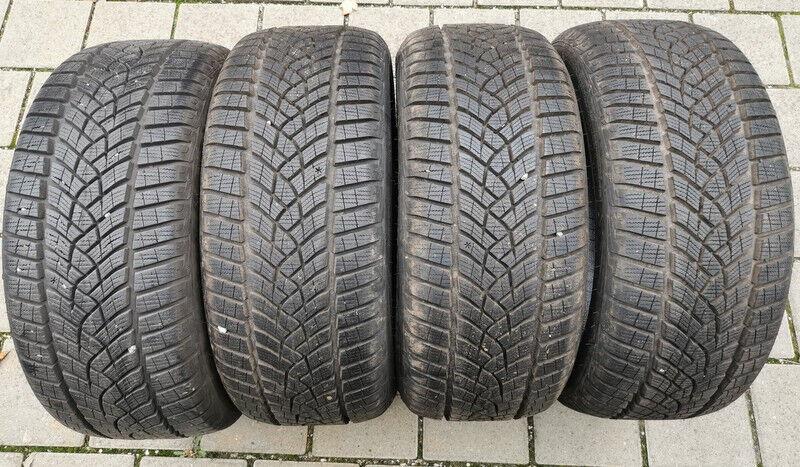 4 x 215/45R16 90V Winterreifen Goodyear Ultra Grip Performance 8mm 2018