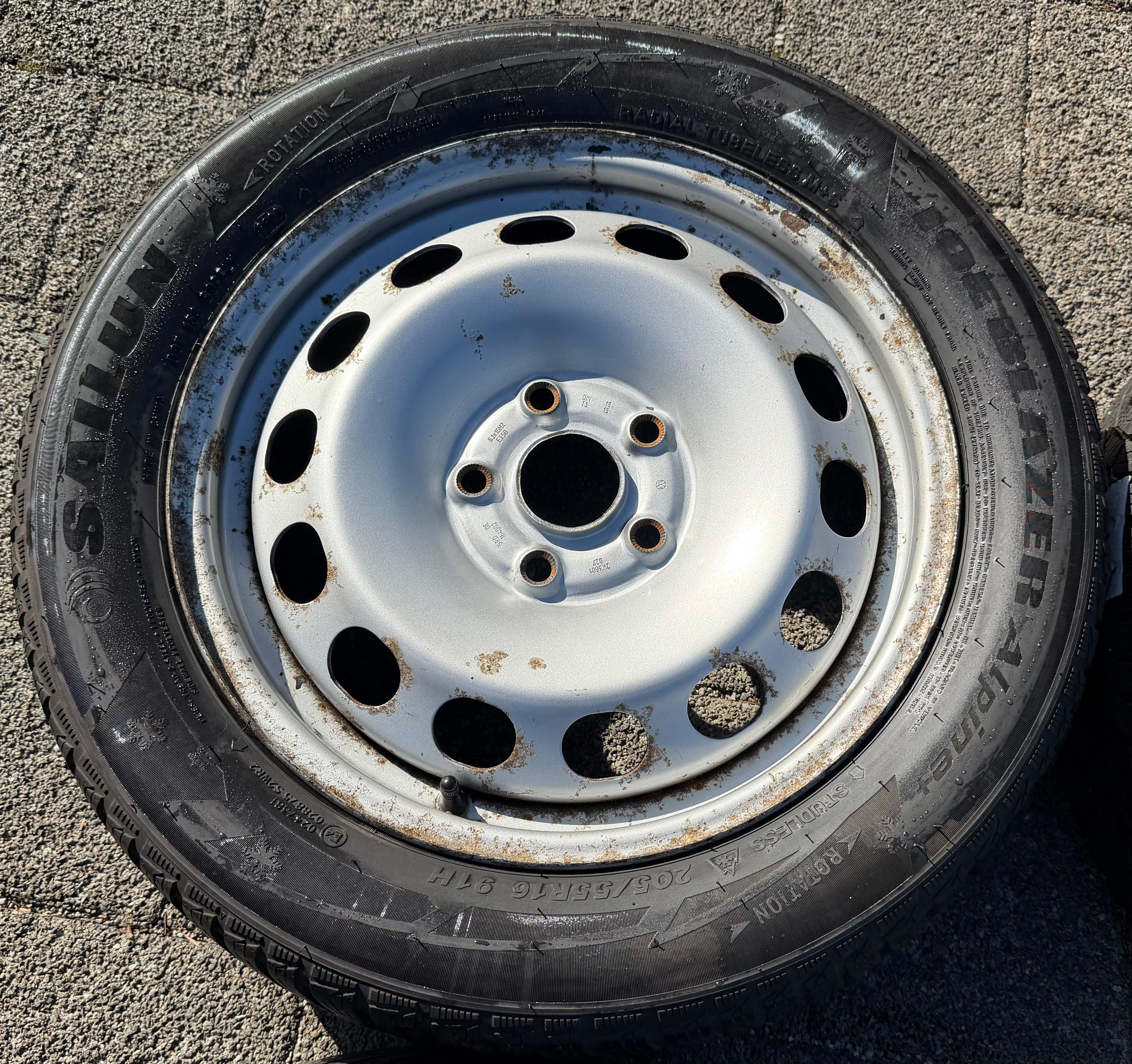 4 ruote invernali VW Caddy 2K 2KN 205/55R16 91H 2K3601027 6x16 ET50