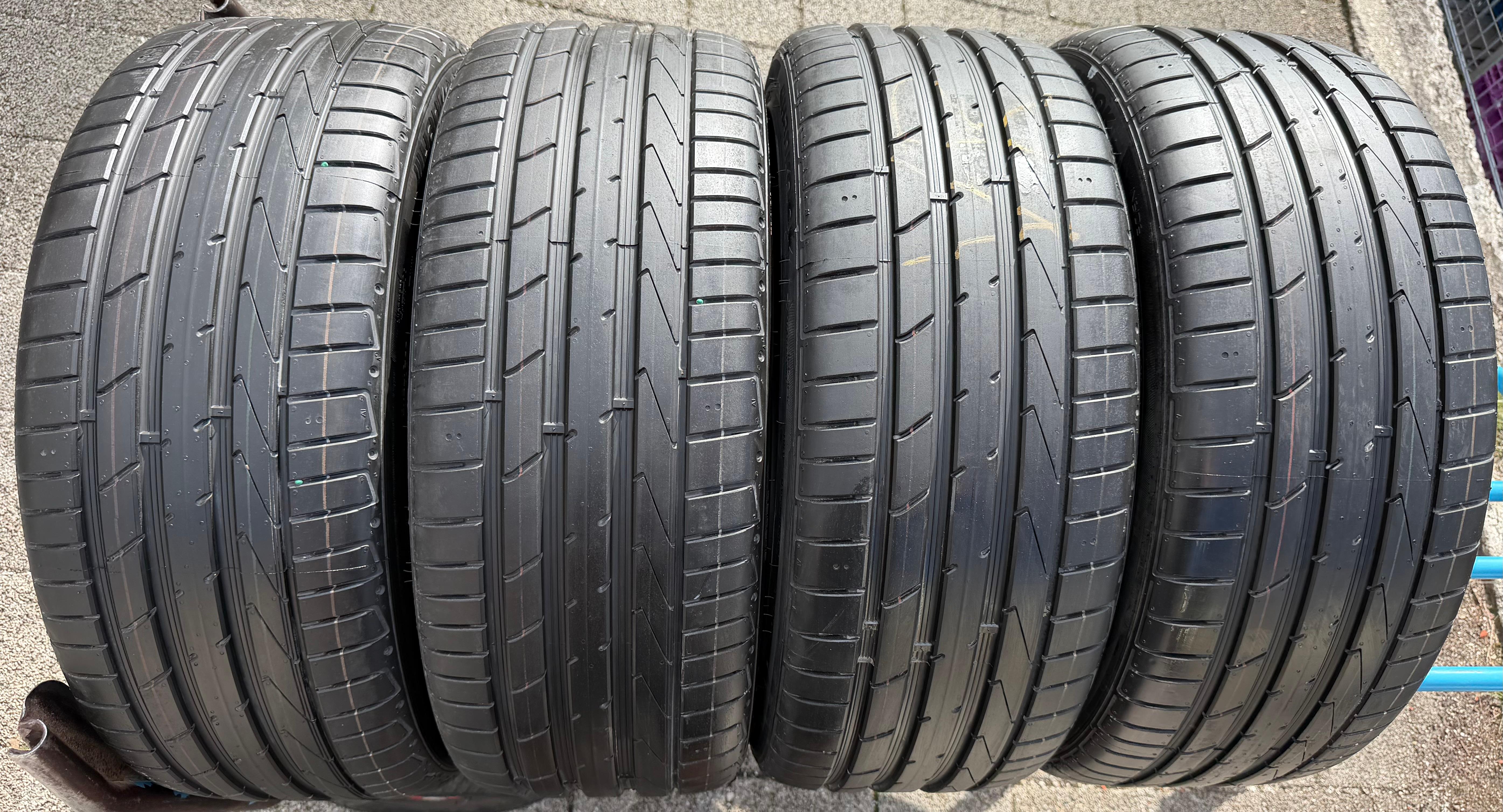 4 originele 19" lichtmetalen zomerwielen Audi Q2 SQ2 81A601025AN 235/40R19 96Y Hankook