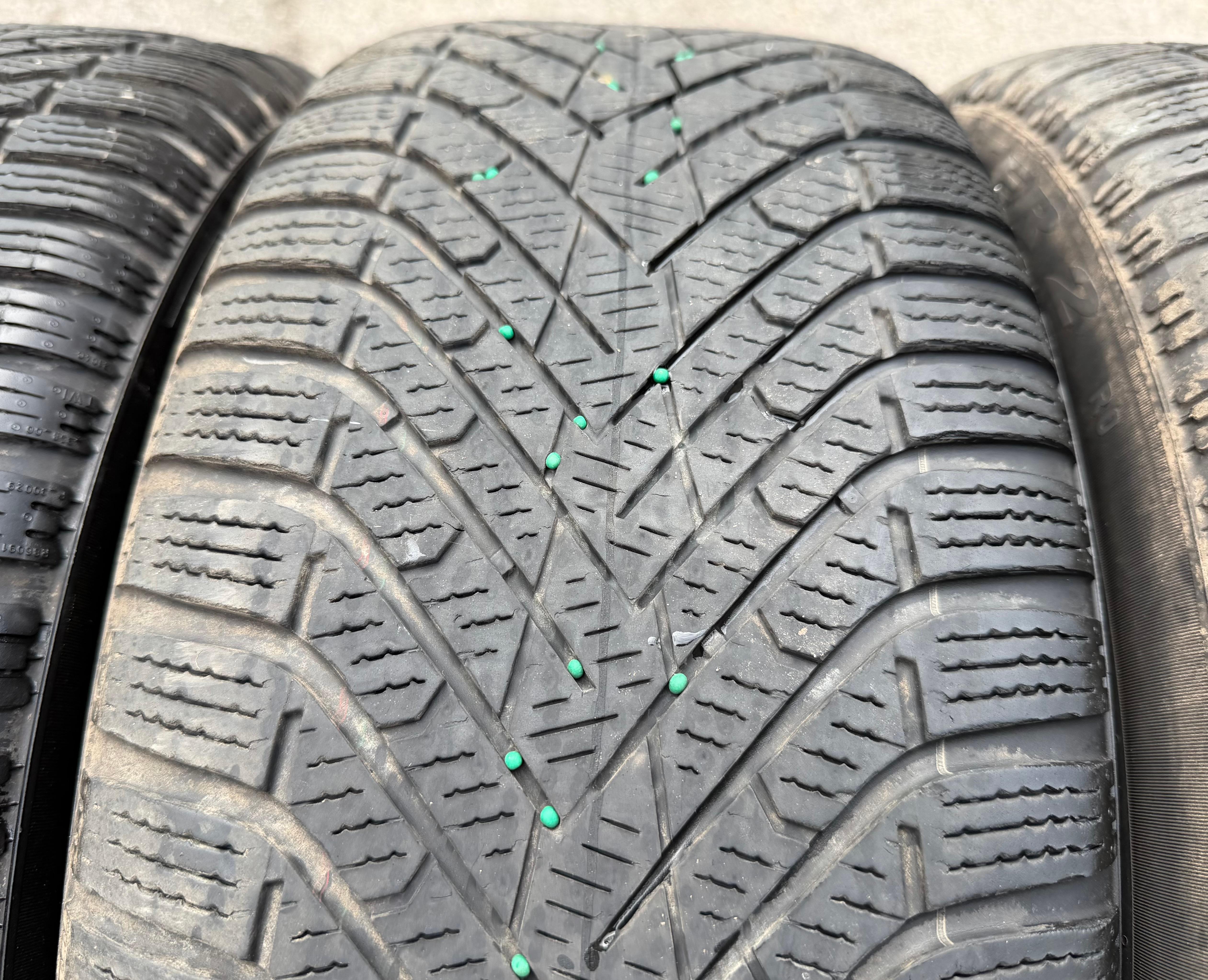 4 llantas de aleación originales de 18" para invierno AUDI A5 S5 FU2 B10 8B3601025D 235/45R18 98H 2025