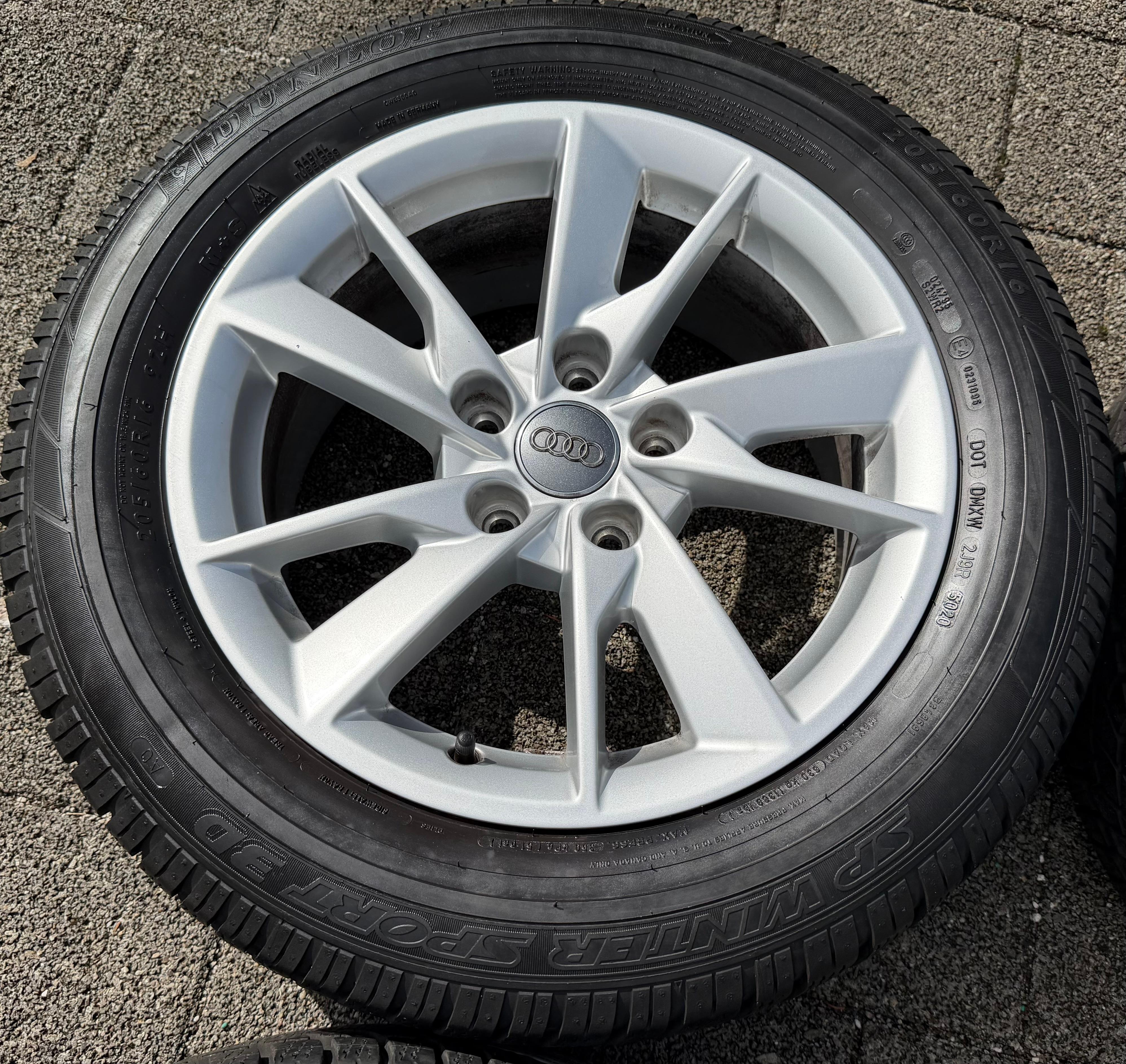 4 Original Alu Winterräder Audi A4 8W B9 8W0601025A 205/60R16 92H Dunlop