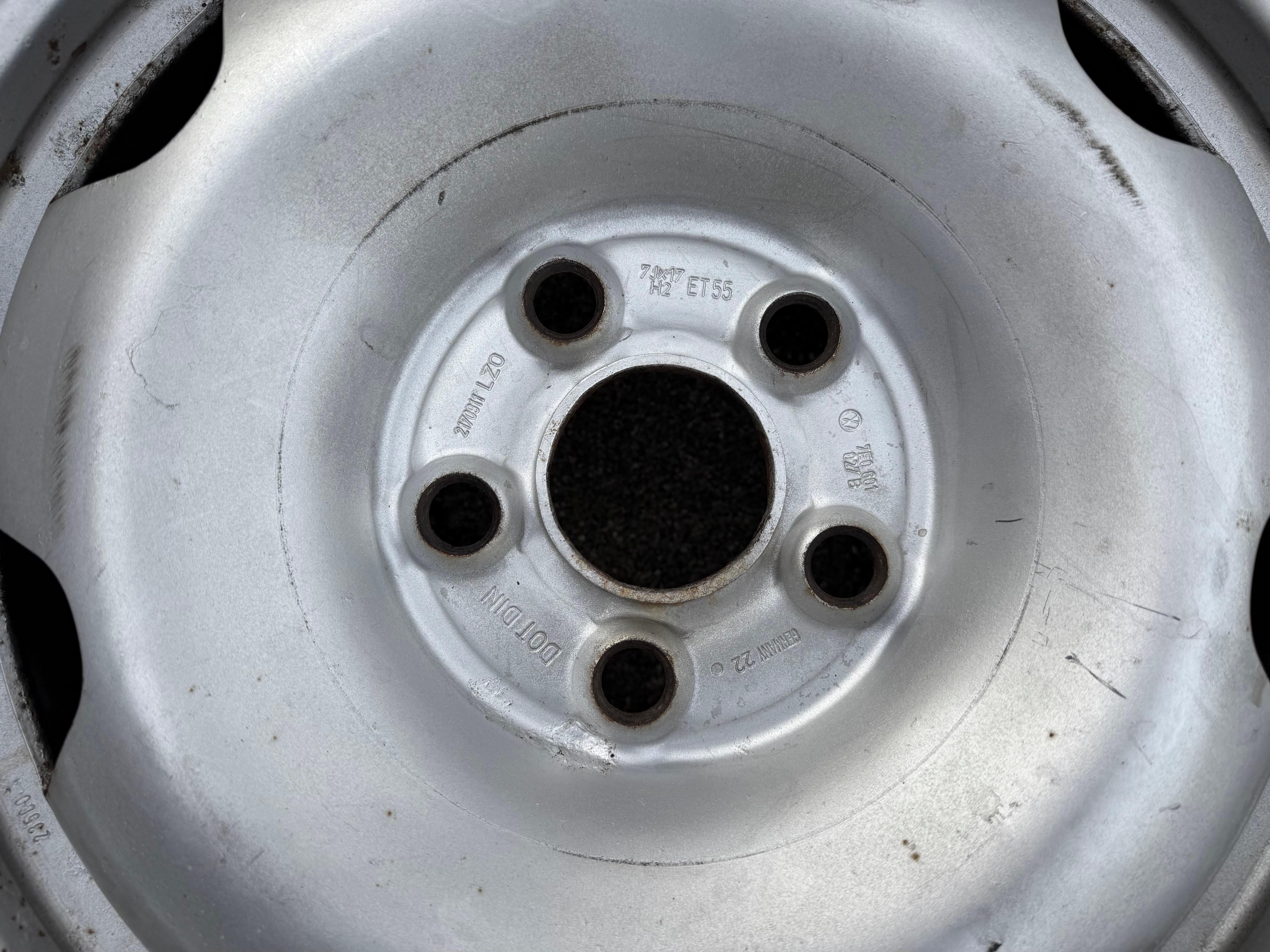 4 cerchi in acciaio da 17" per VW Bus Transporter T5 T6 7x17 ET55 5x120 argento