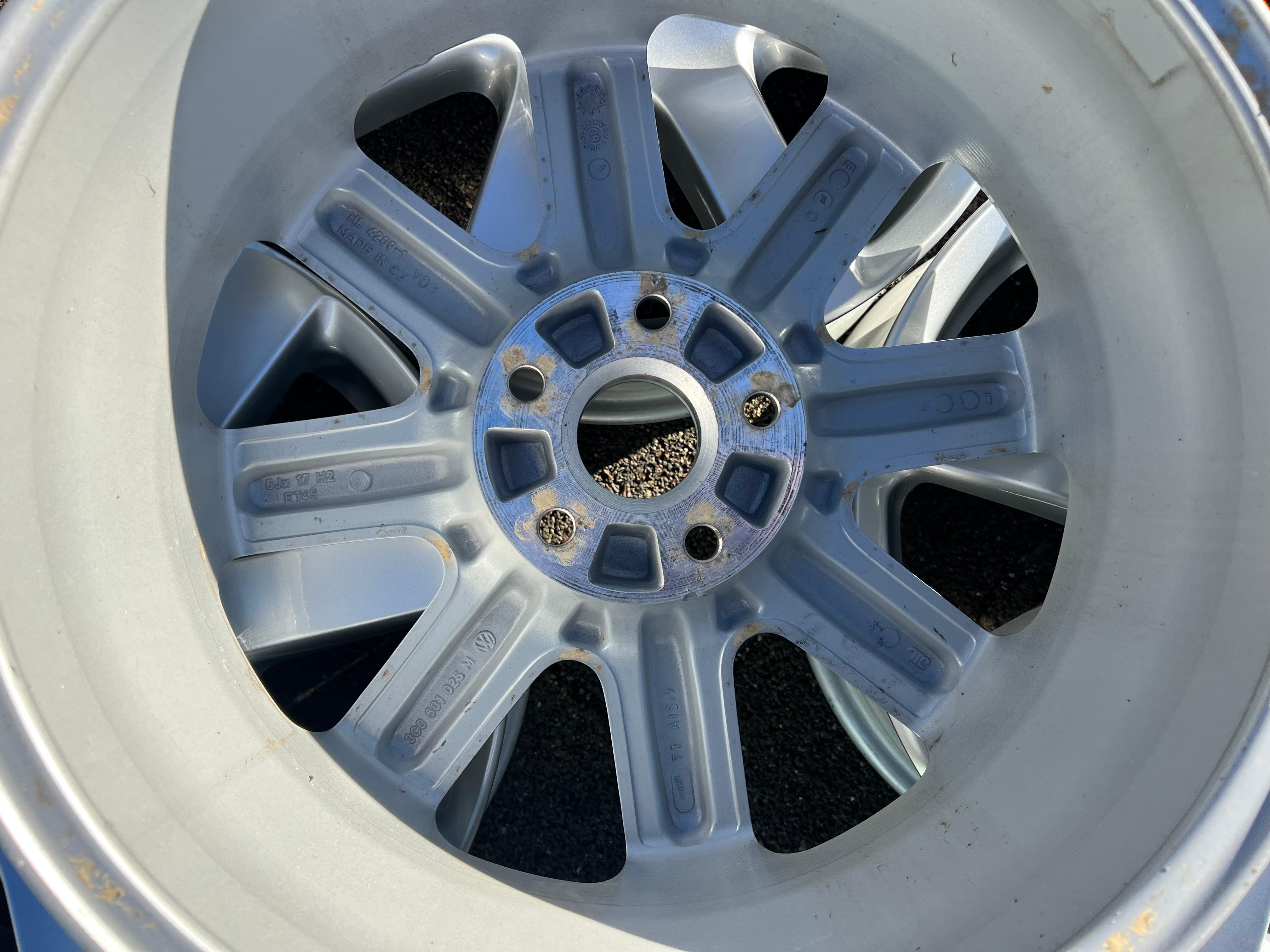 4 ORIGINAL 17" ALUFELGEN VW PASSAT 3C EOS 1F SCIROCCO 13 3C0601025M FREIHAUS