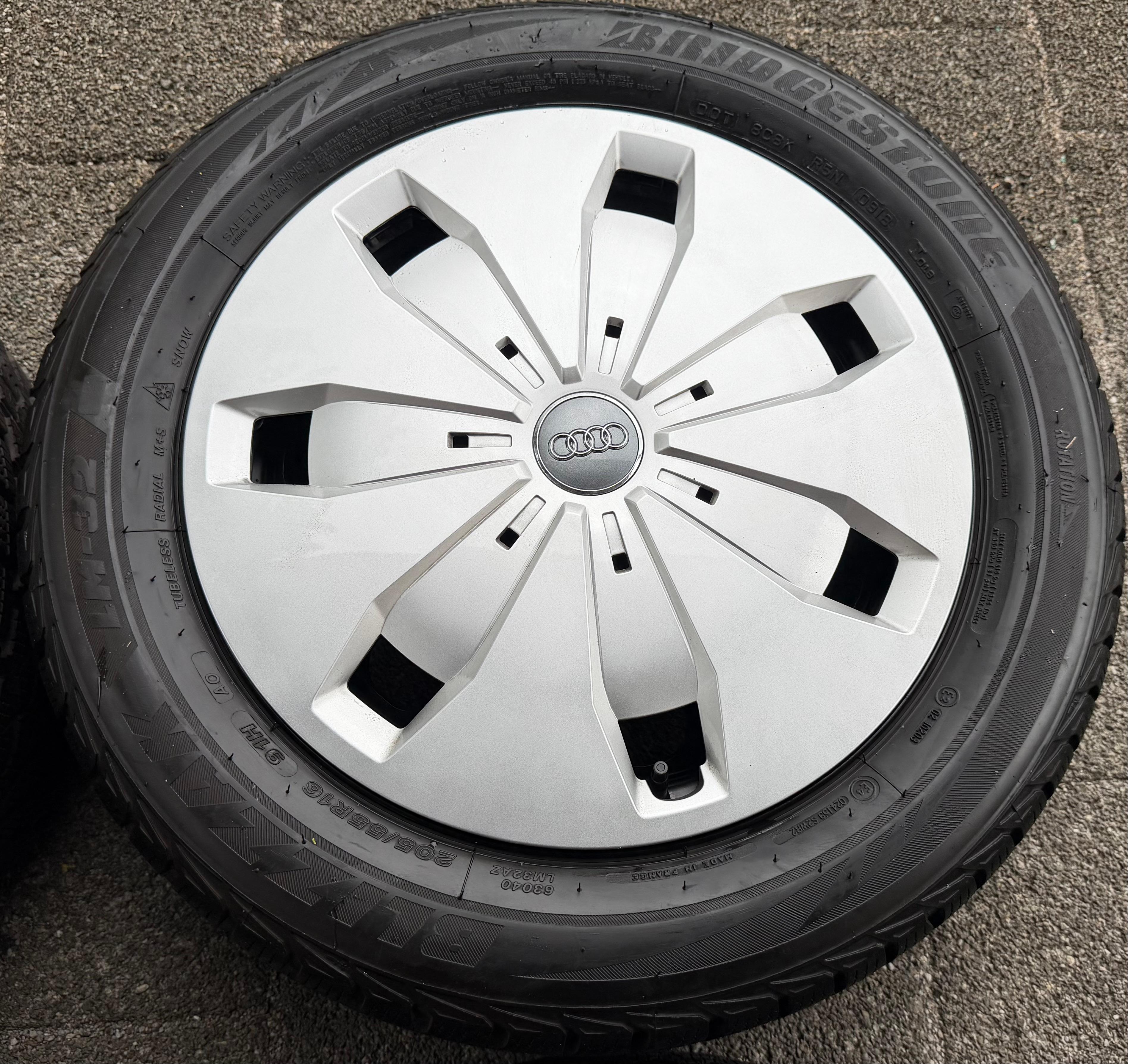 4 Winterräder Audi A3 8V Sportback Cabrio  205/55R16 91H Goodyear 8V0601027A 2021
