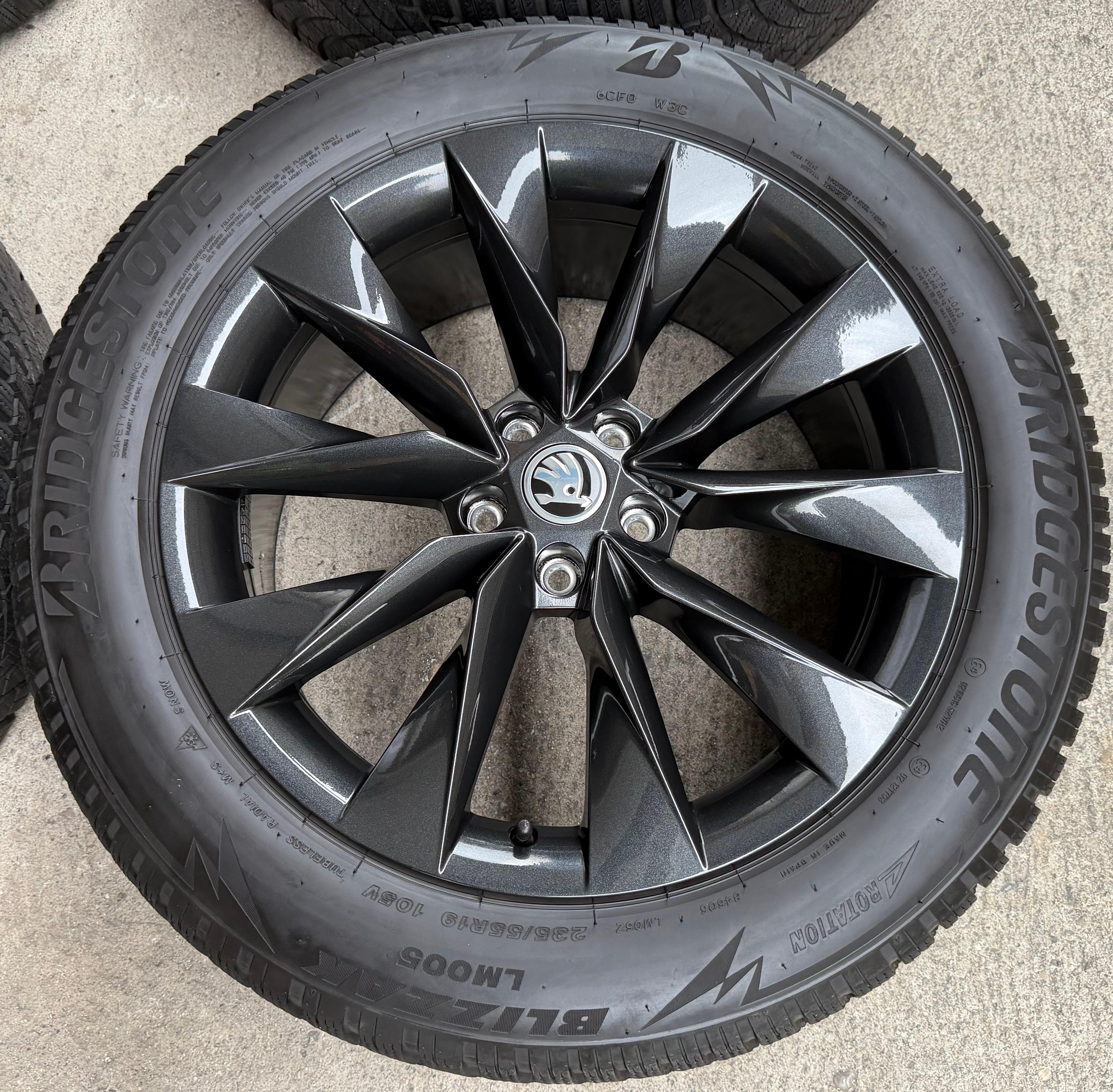4 ORIGINAL 19" ALU WINTERRÄDER SKODA ENYAQ IV CRYSTAL 5LA601025AP 235/55R19 105V