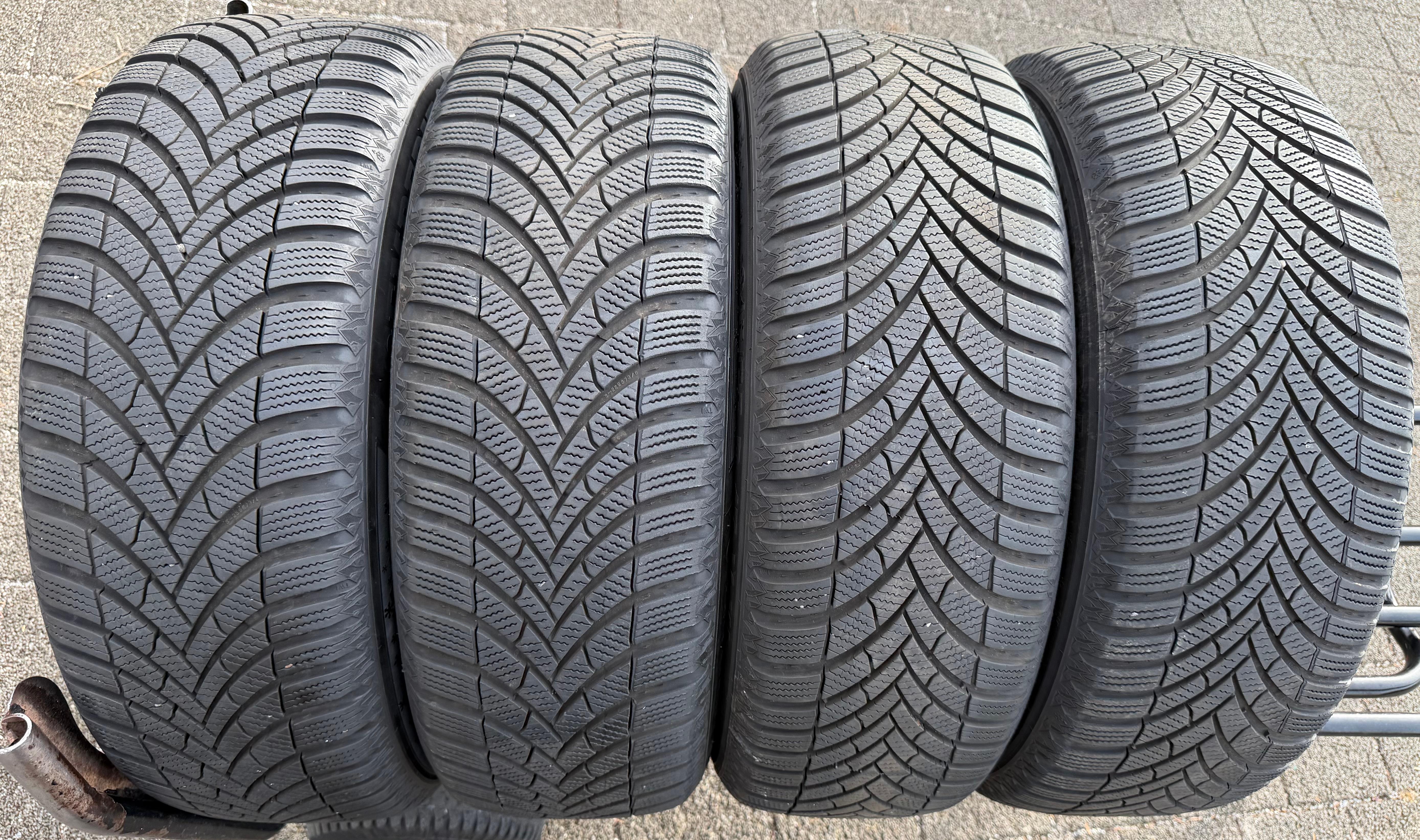 4 ruedas de invierno de aluminio originales de 16" para Skoda Superb III 3V 215/55R17 98V 3V0601025AS