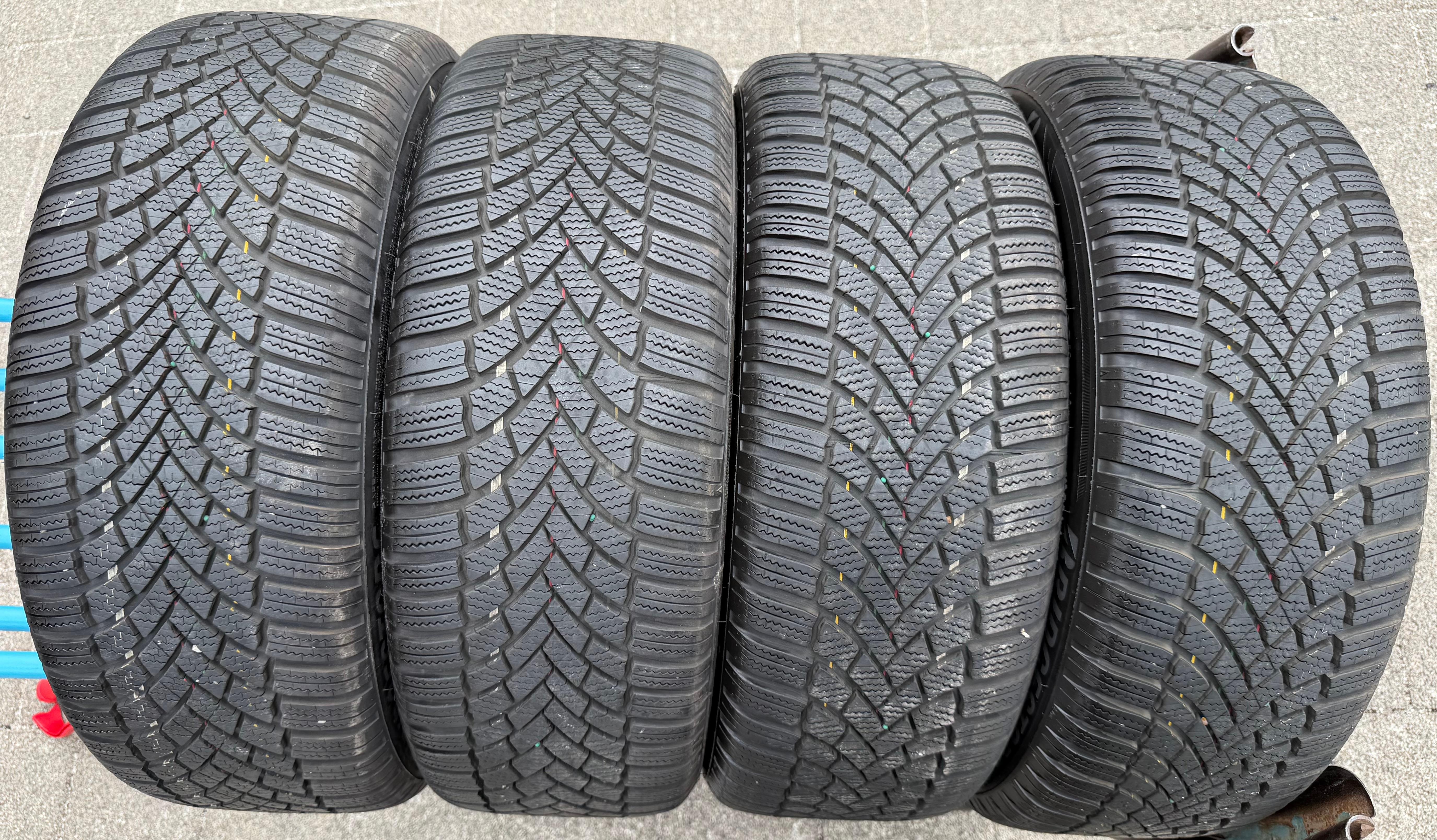 4 Original 17" Alu Winterräder Audi A3 S3 8Y 8Y0601025DH 205/50R17 93H Bridgestone