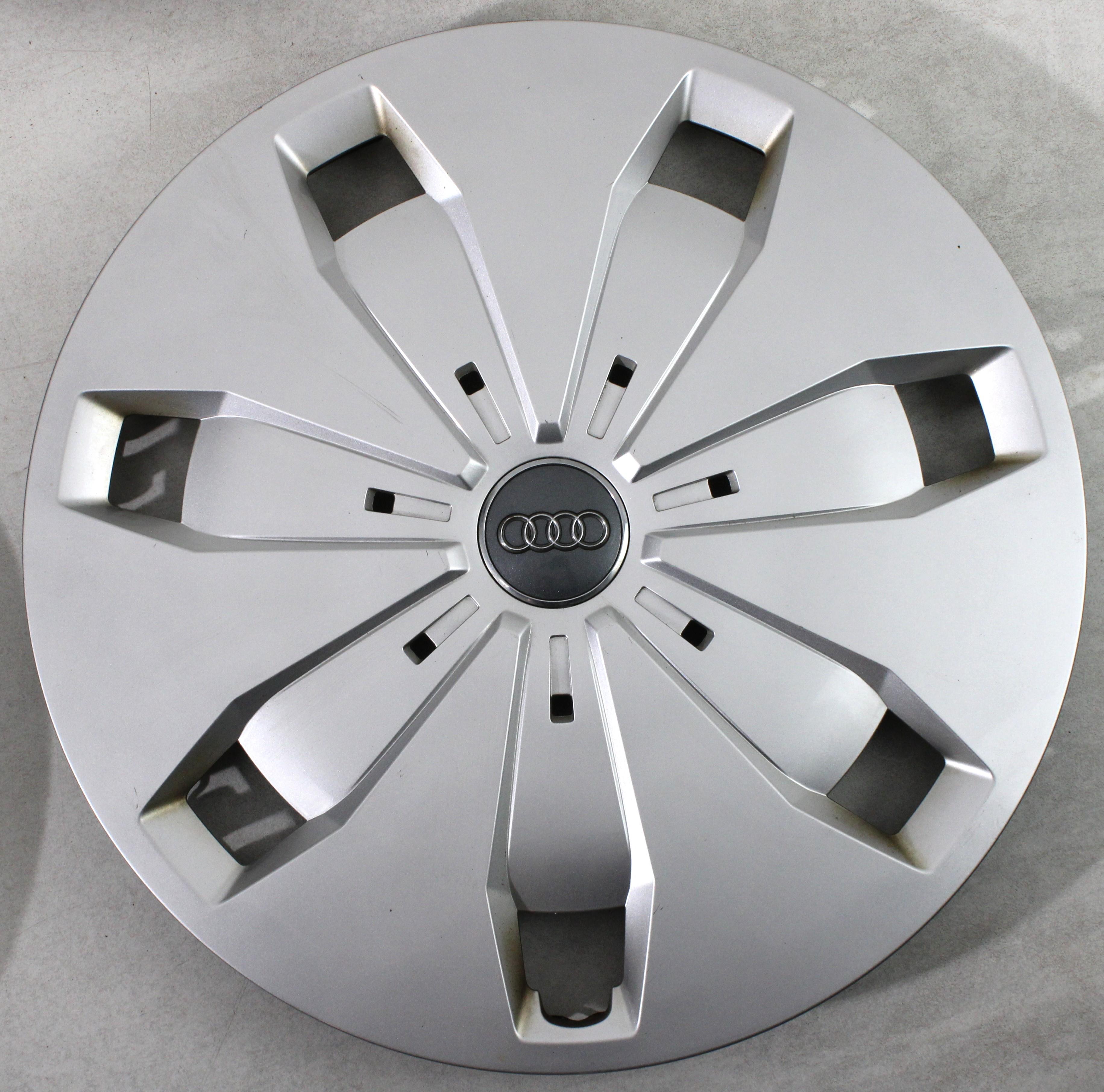 4x Original 16" Radkappen Audi A3 A4 Q2 81A601147 16 Zoll Radblenden