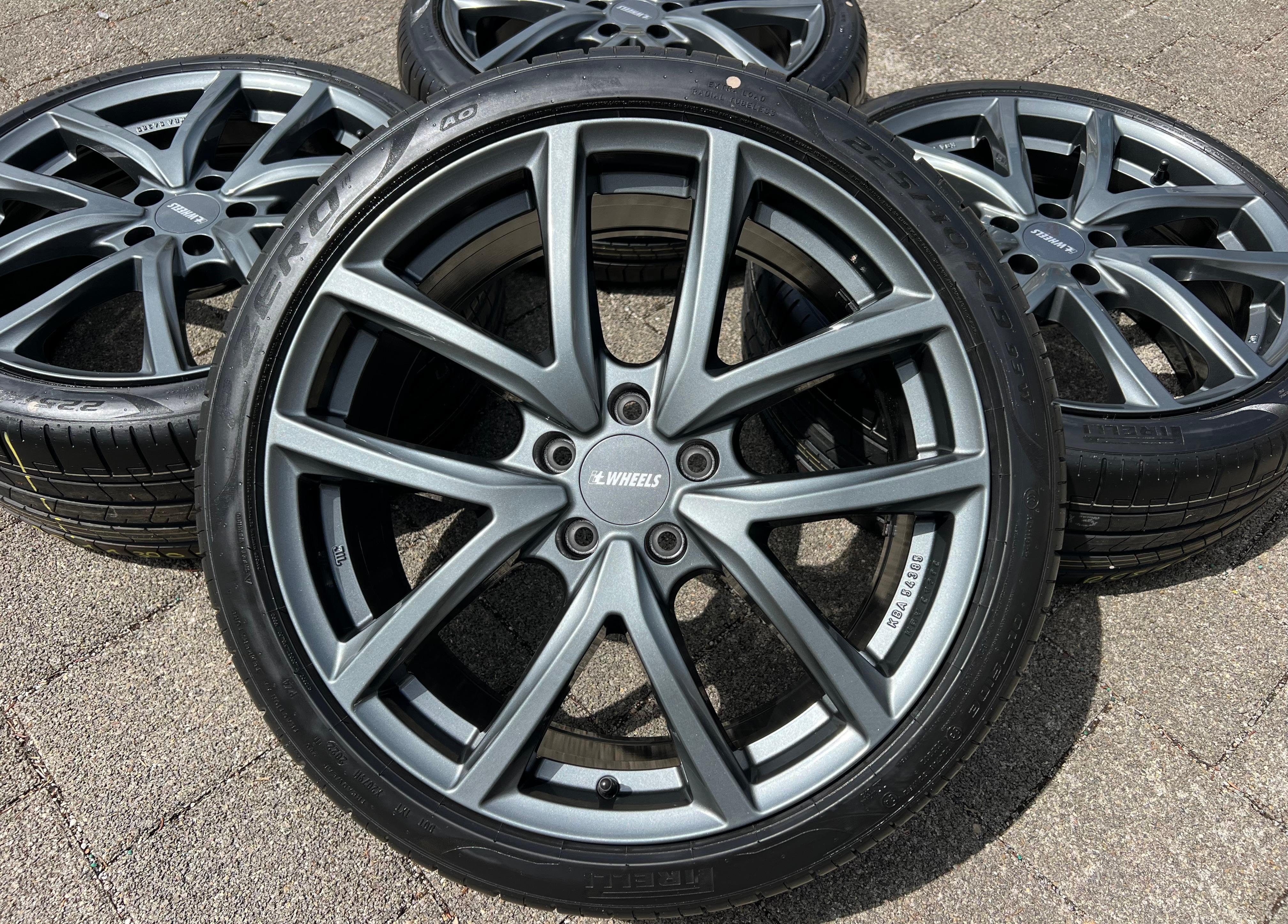 4 ruote estive da 19" ALU per Audi Q2, Q3, TT, Seat Ateca, Skoda Karoq, Octavia e VW T-Roc - Nuove