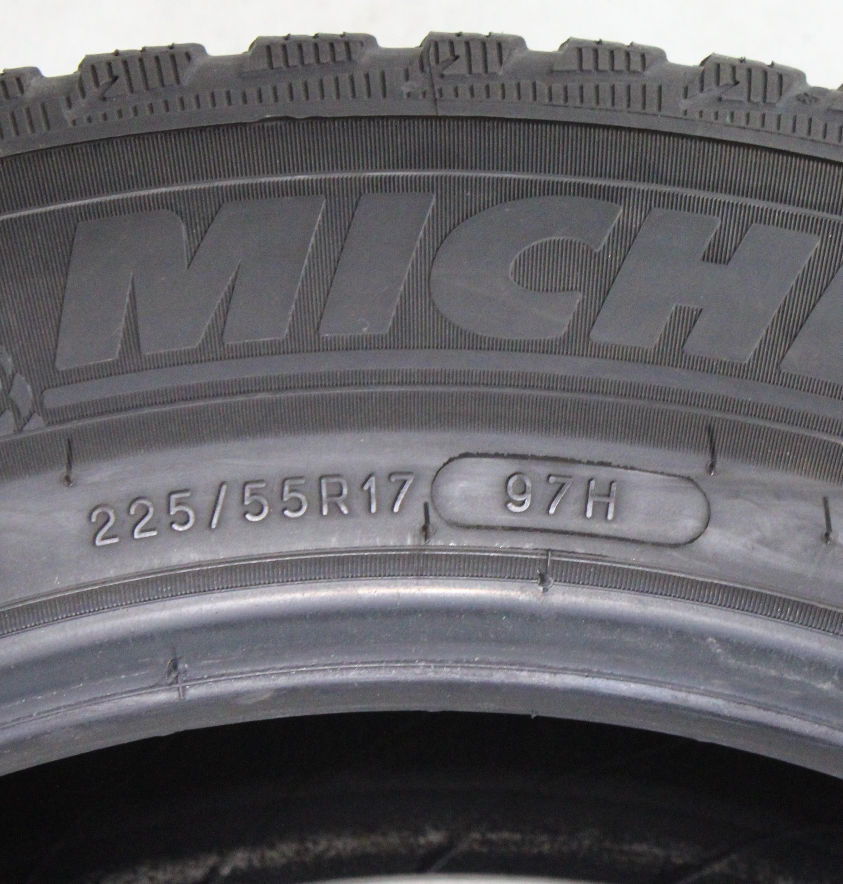 4 x 225/55R17 97H Winterreifen Michelin Alpin 5 AO 2x5mm/2x6-6,5mm 3x2017/1x2021