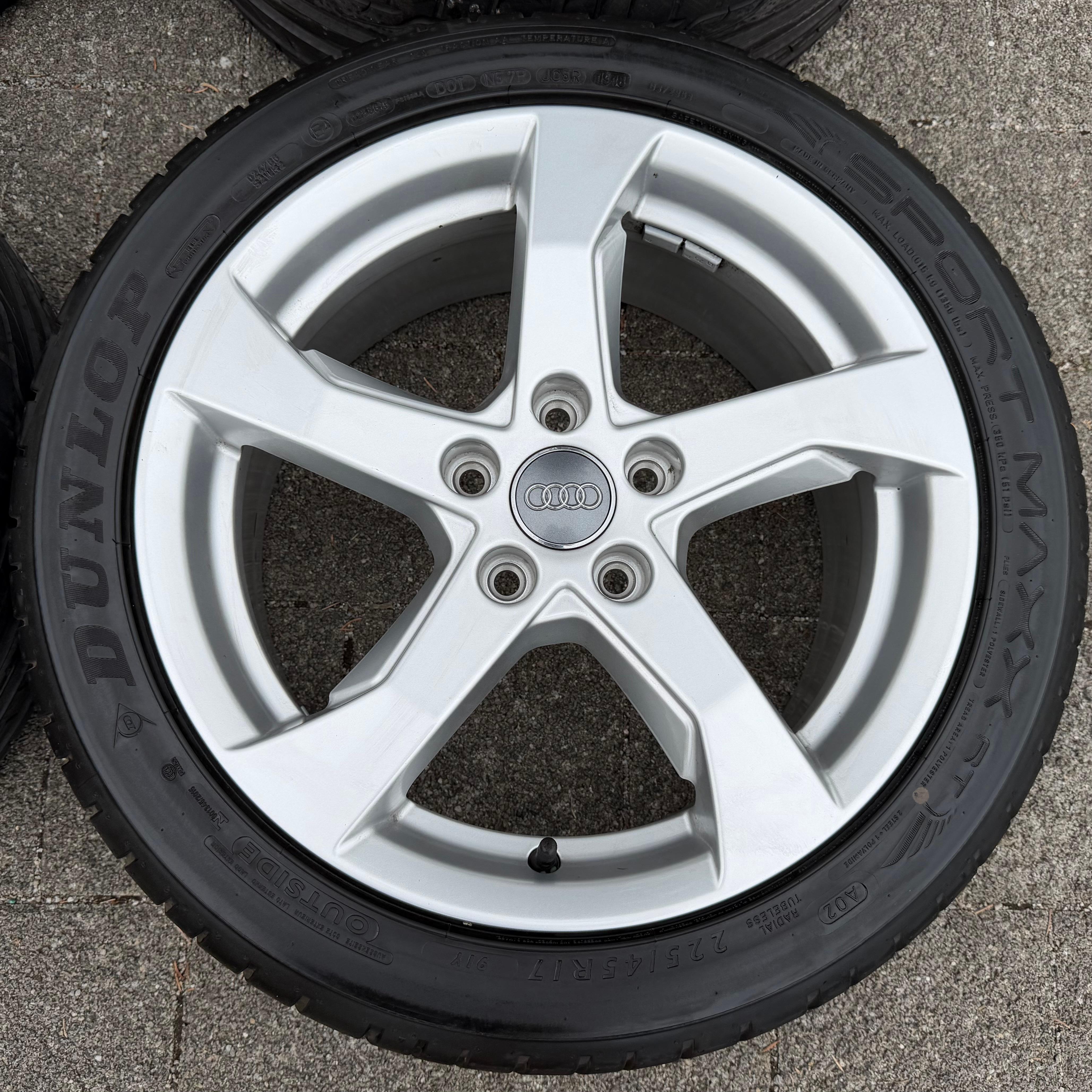 4 Original 17" Alu Sommerräder Audi A3 S3 8V 8V0601025CT 225/45R17 91Y