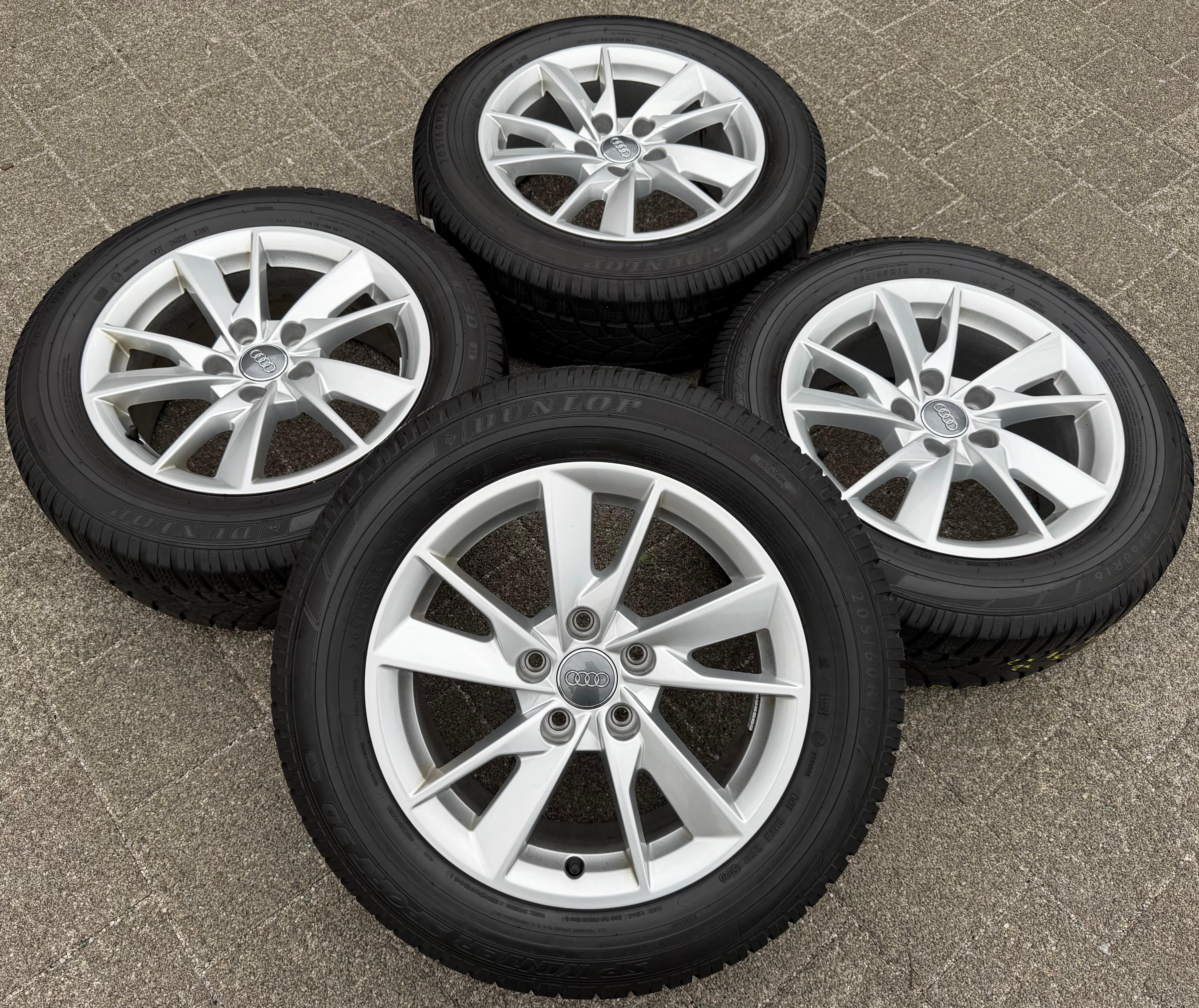 4 roues hiver en alliage d’origine Audi A4 8W B9 8W0601025A 205/60R16 92H Dunlop