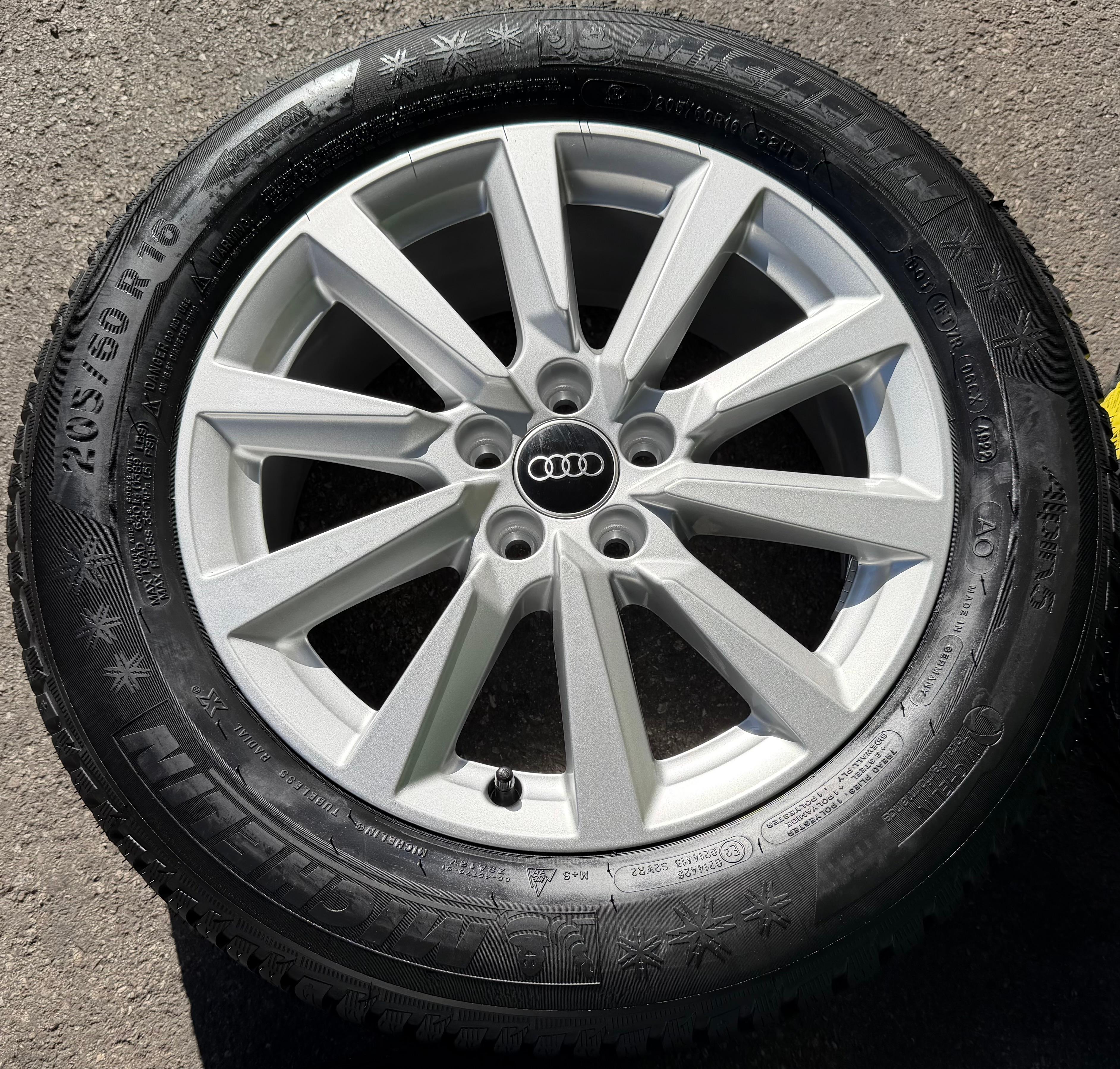 4 ruedas de invierno de aleación originales Audi A1 Allstreet City Carver GB GBH 82A601025C
