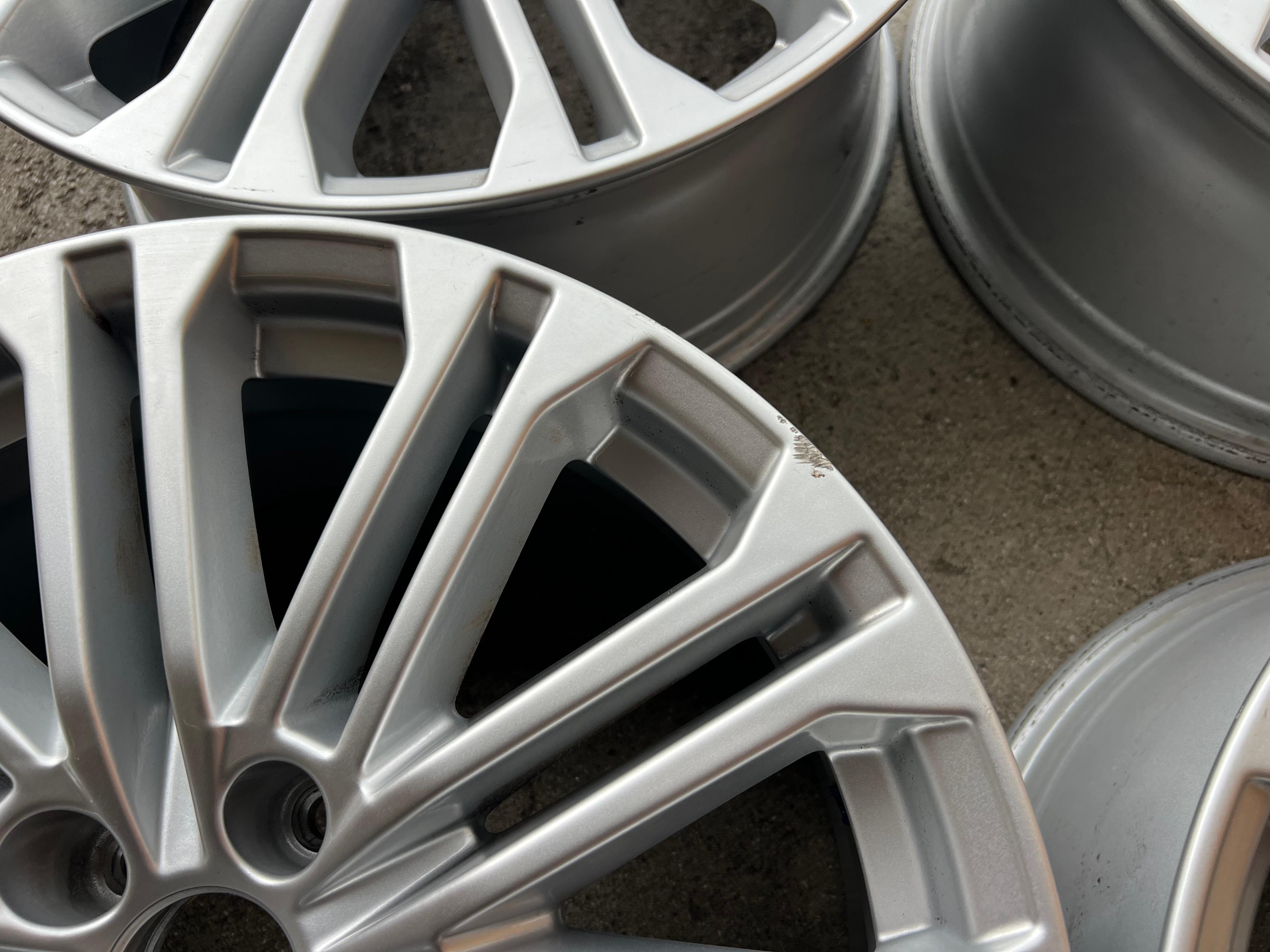 4 ORIGINAL 18" ALUFELGEN AUDI A5 S5 F9 8W 8W0601025EE 8x18 ET31 FREIHAUS