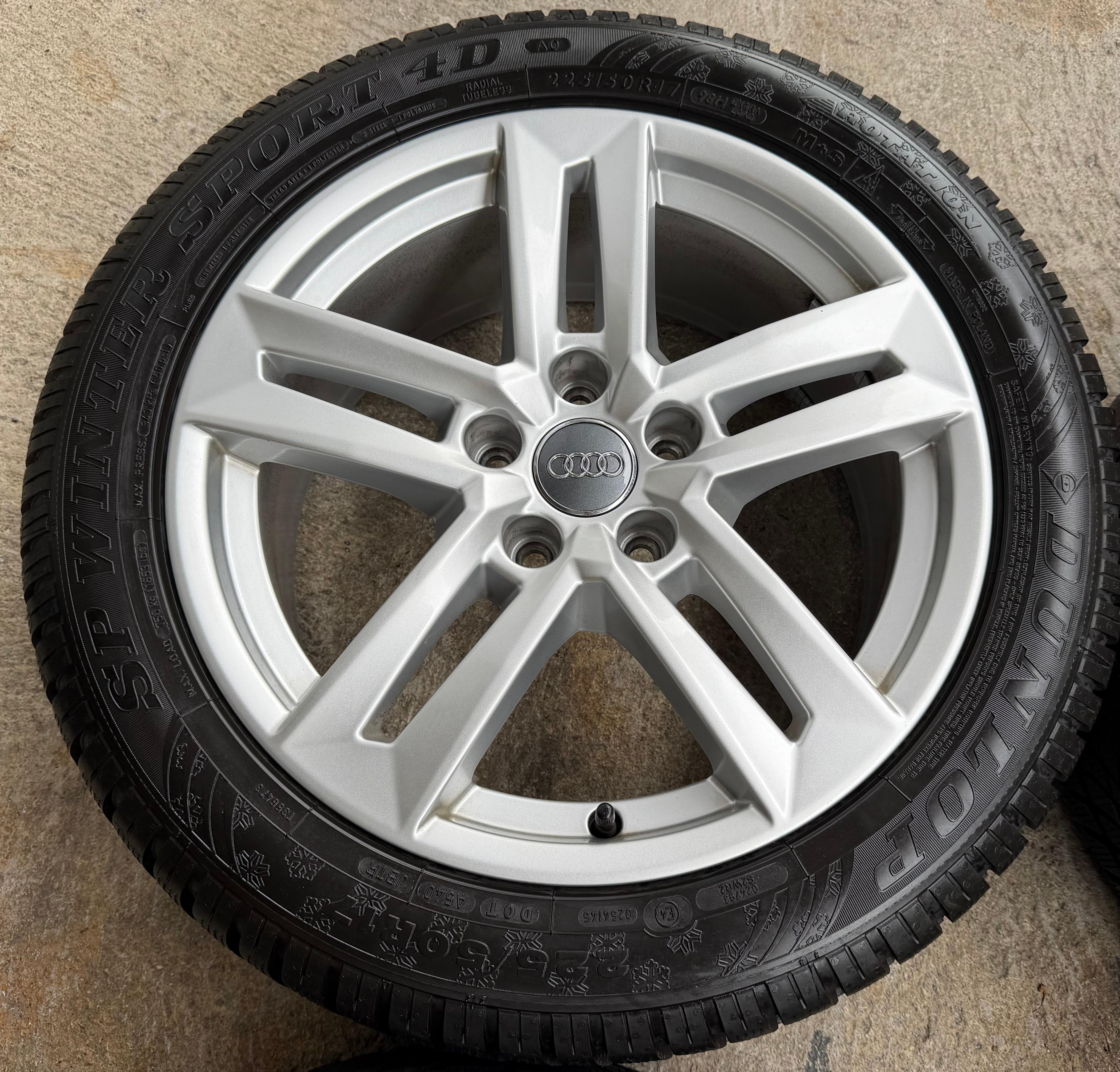4 Original 17" Alu Winterräder Audi A4 B9 8W 8W0601025P 225/50R17 98H Dunlop