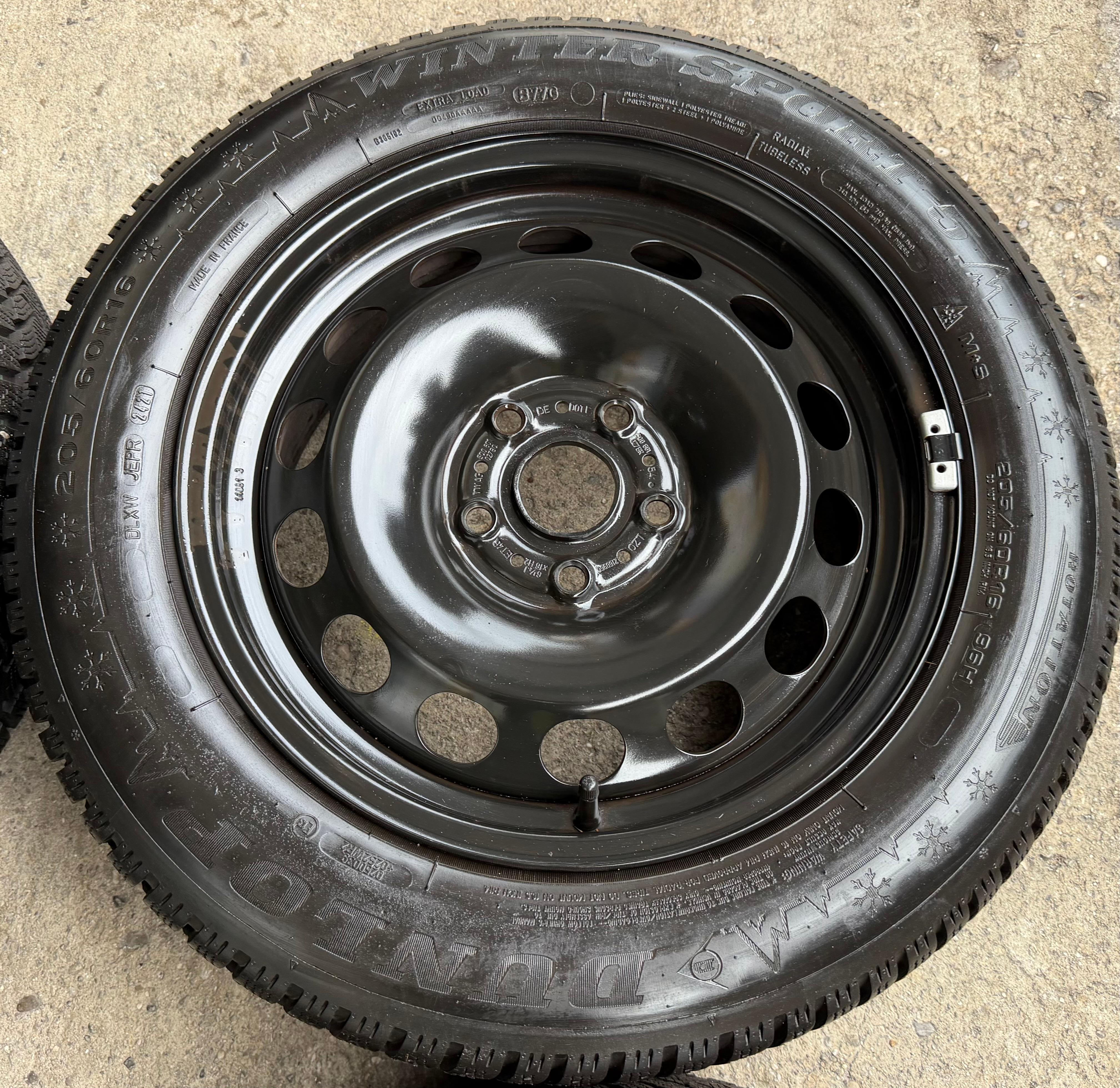 4 roues hiver Skoda Octavia IV 4 NX 205/60R16 96H 5Q0601027BQ DUNLOP