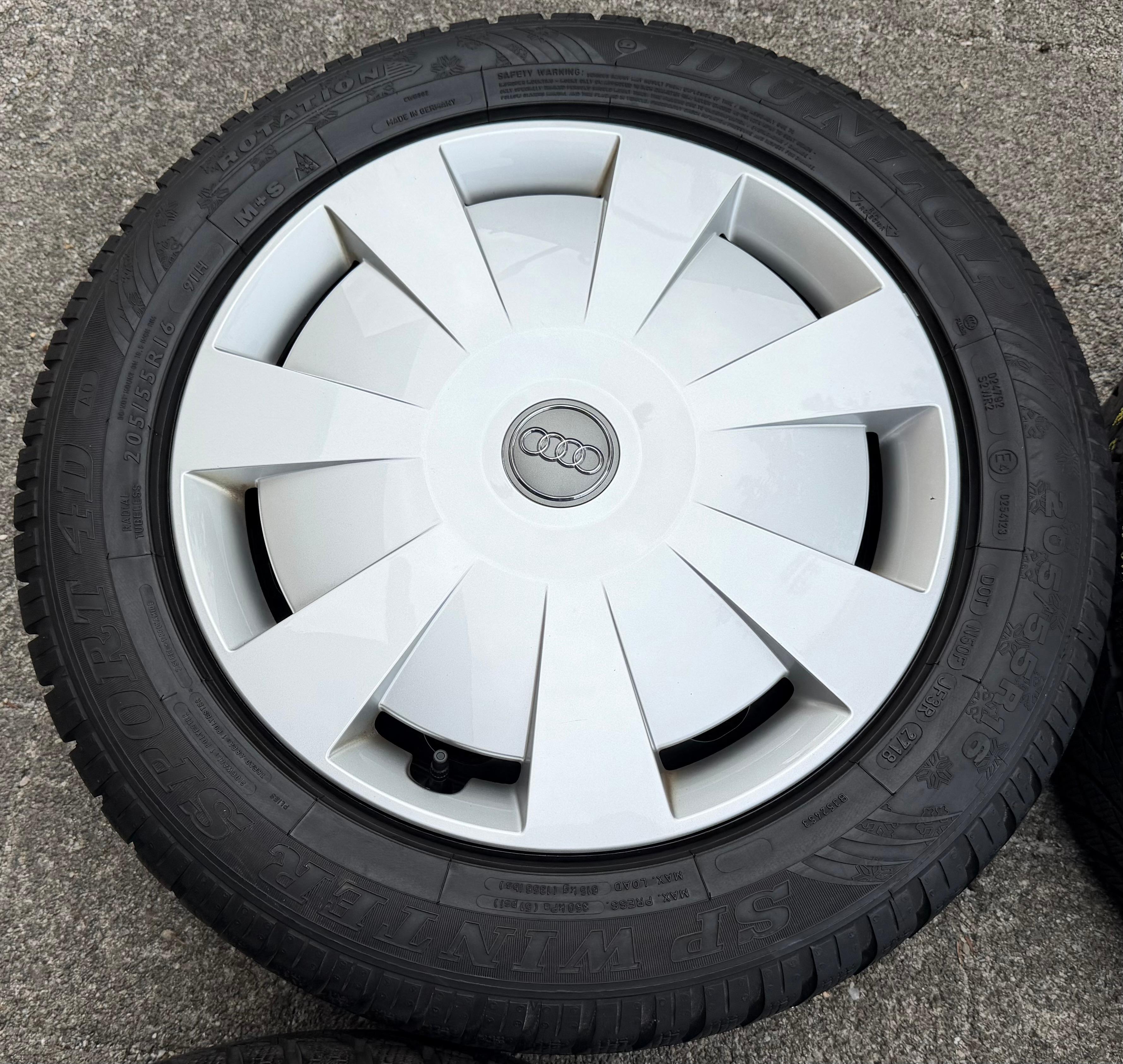 4 Winterräder Audi A3 8V Sportback Cabrio  205/55R16 91H Dunlop 8V0601027A