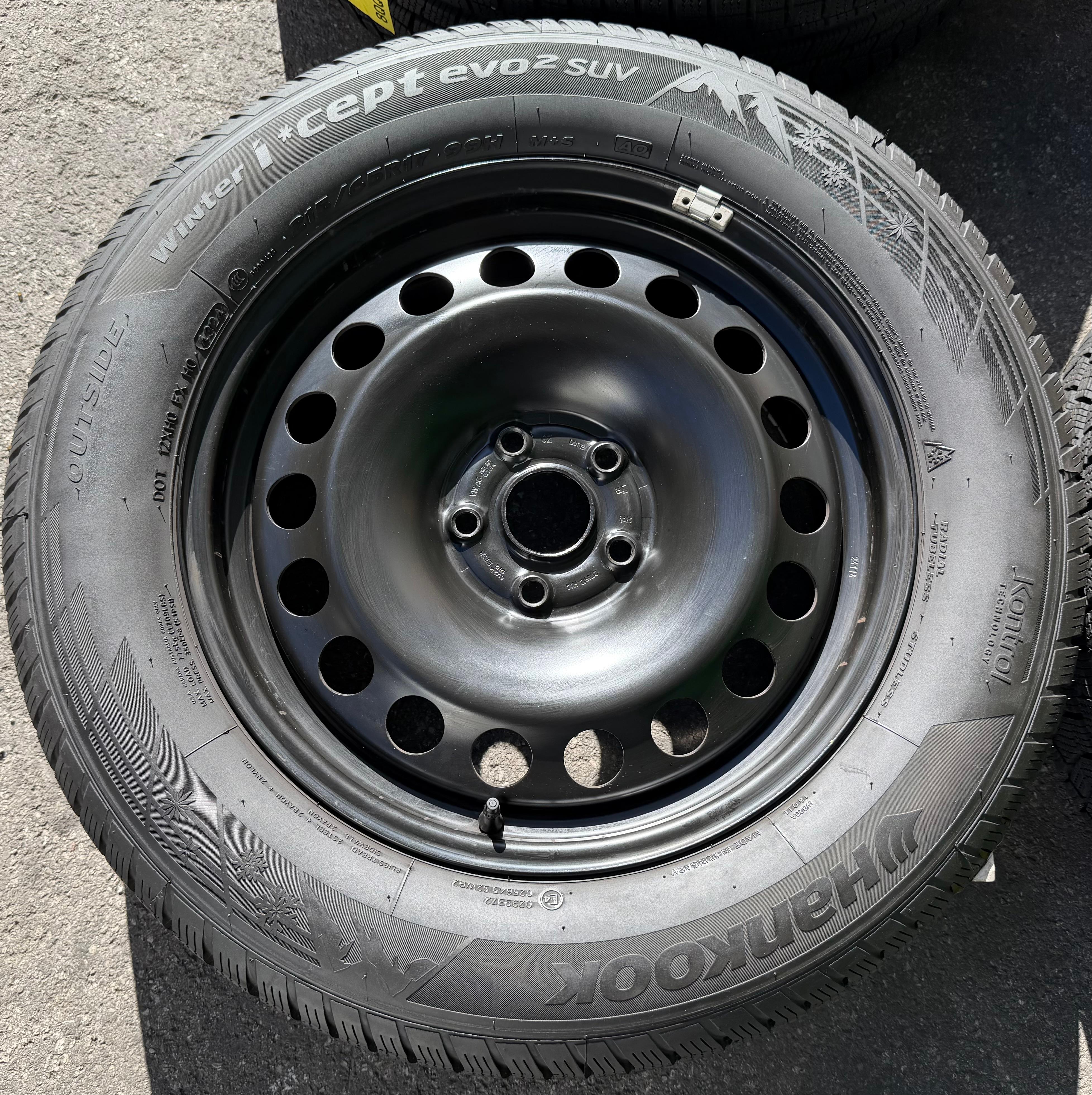4 ruedas de invierno Audi Q3 F3 Seat Tarraco Skoda Kodiaq VW Tiguan II 5NA 215/65R17 99H