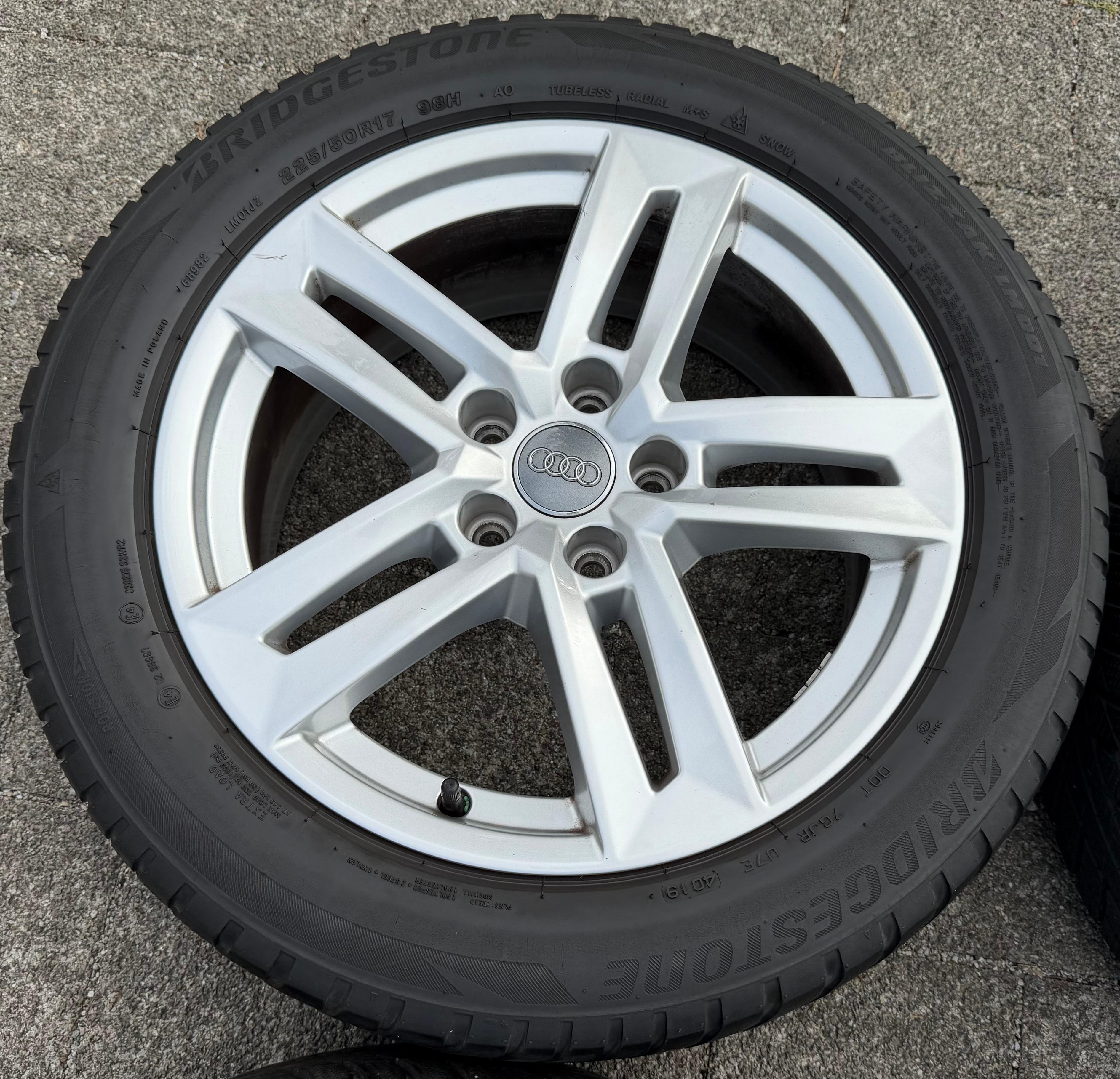 4 Original 17" Alufelgen Audi A4 8W B9 8W0601025P 7x17 ET42 Felgen
