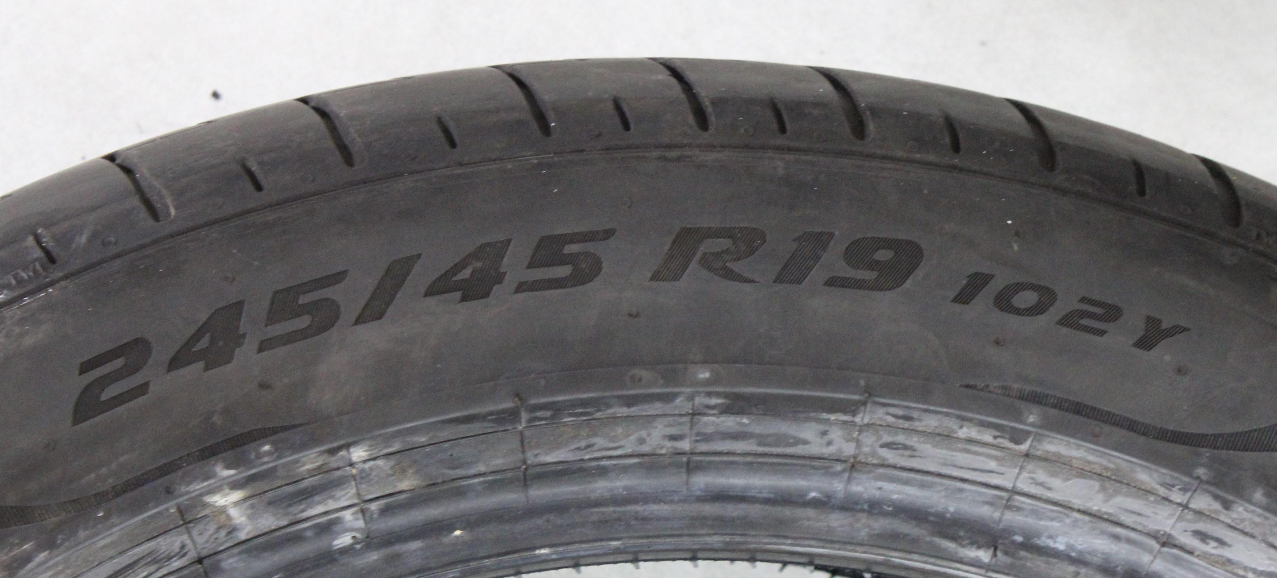 2 x 245/45R19 102Y Sommerreifen Pirelli Pzero PZ4 MO* 4,5-5mm 2024 XL