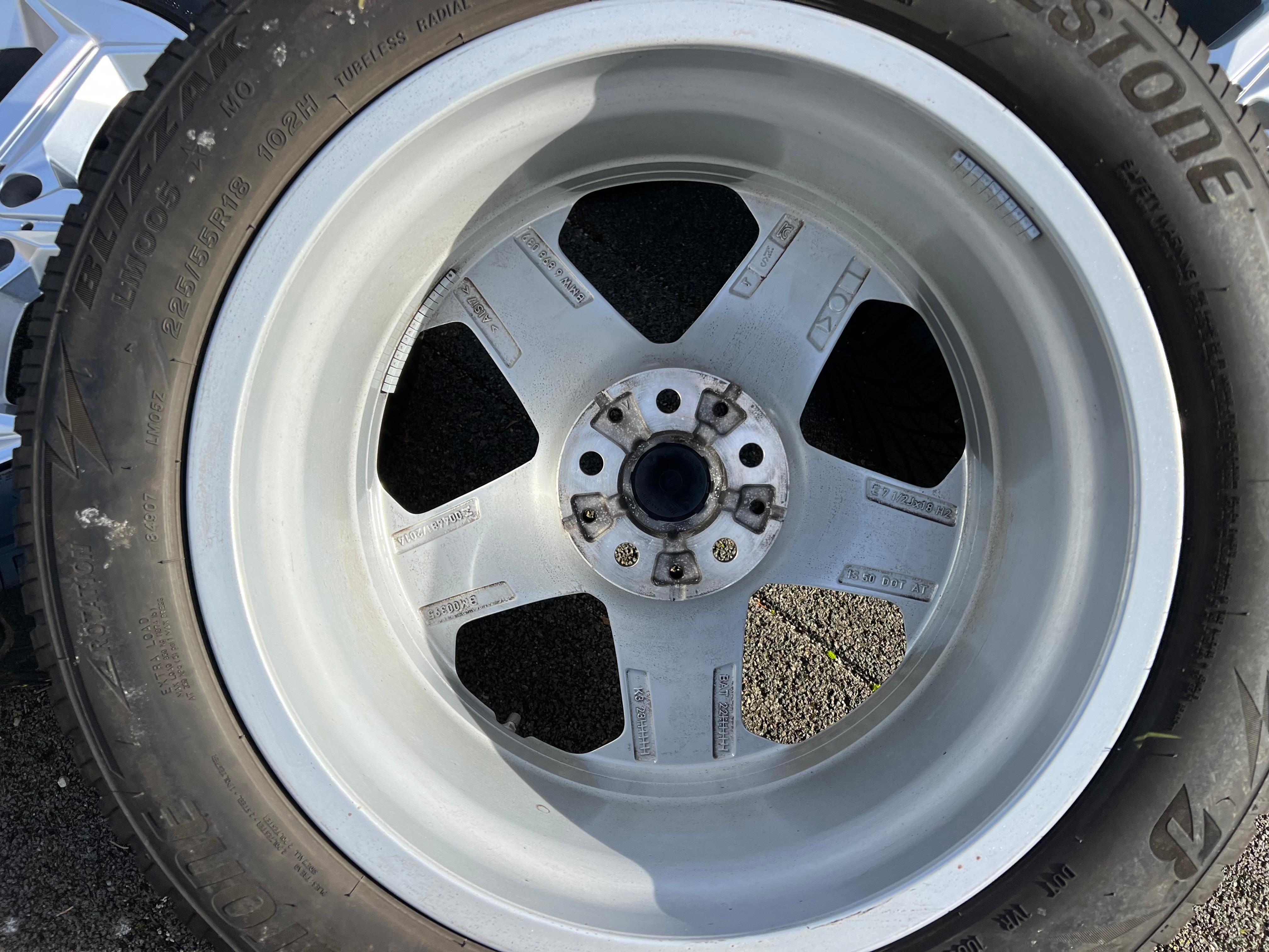 4 ORIGINELE 18" ALU WINTERWIELEN BMW X1 iX1 U11 X2 U10 225/55R18 102H 6898039 2022 FREIHAUS