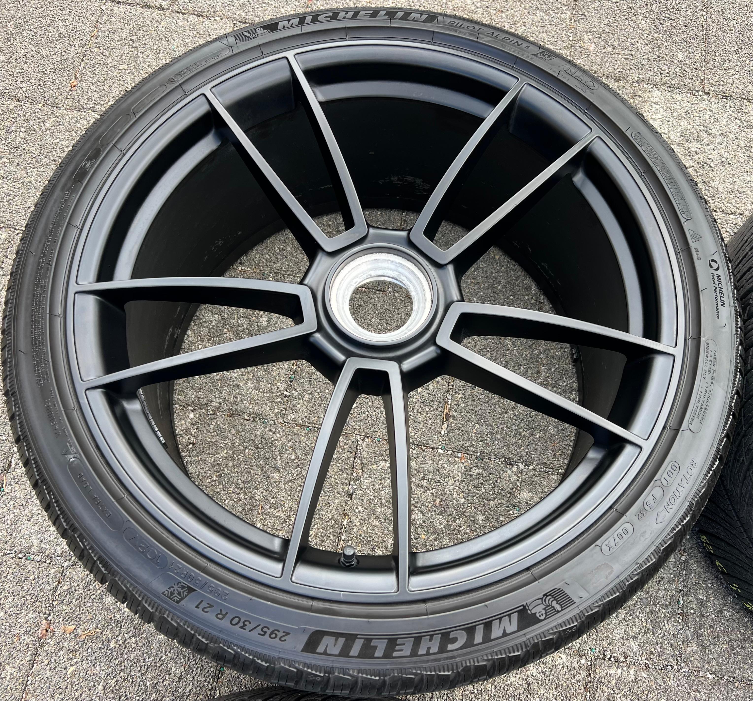 4 RUOTE IN ALLUMINIO ORIGINALI DA 20" E 21" PER INVERNO PORSCHE 911 992 GTS CON CHIUSURA CENTRALE CENTERLOCK