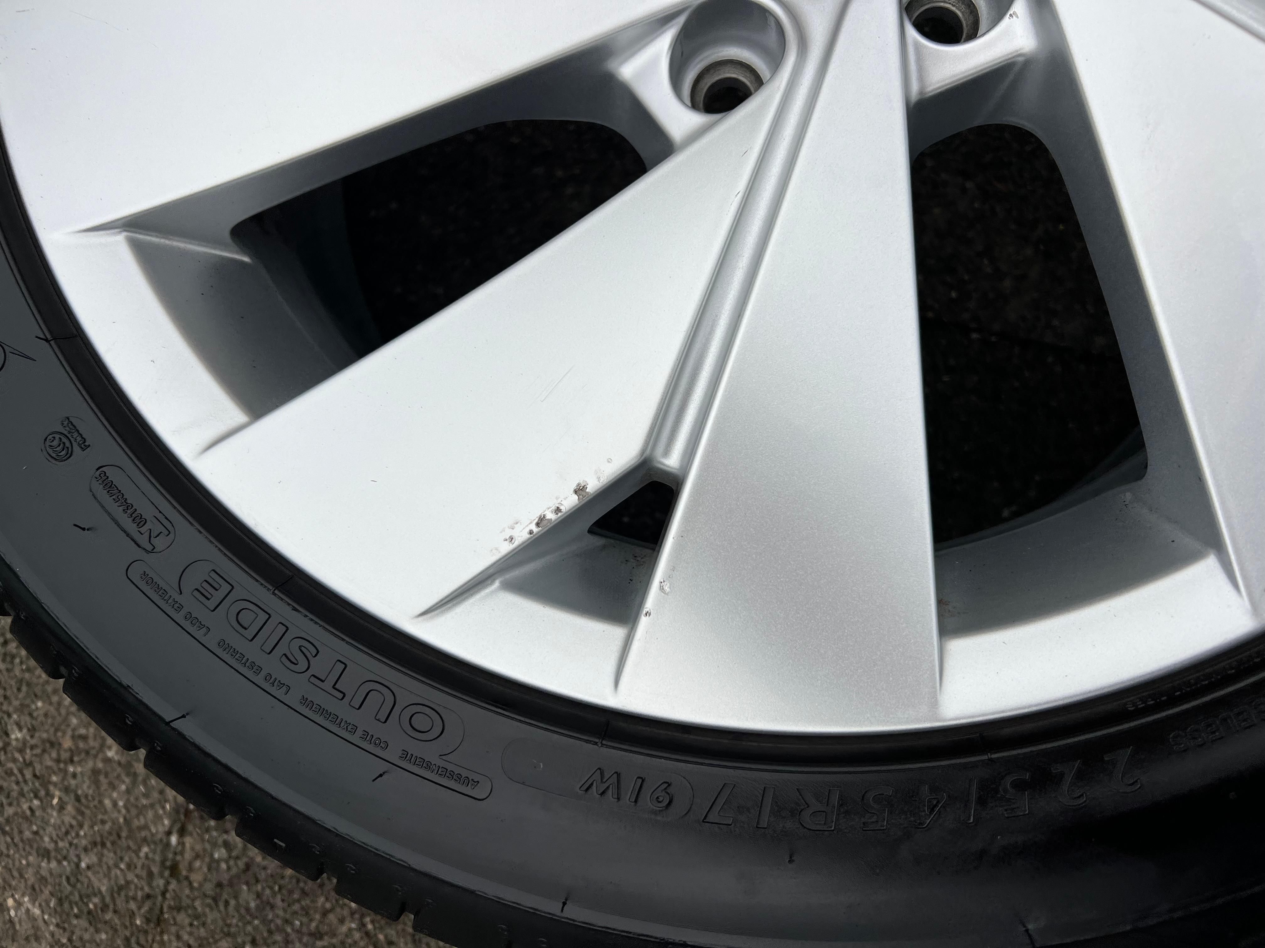 4 CERCHI ESTIVI ORIGINALI DA 17" IN ALLUMINIO VW GOLF 8 VIII 225/45R17 91W DUNLOP BELMONT CONSEGNA GRATUITA
