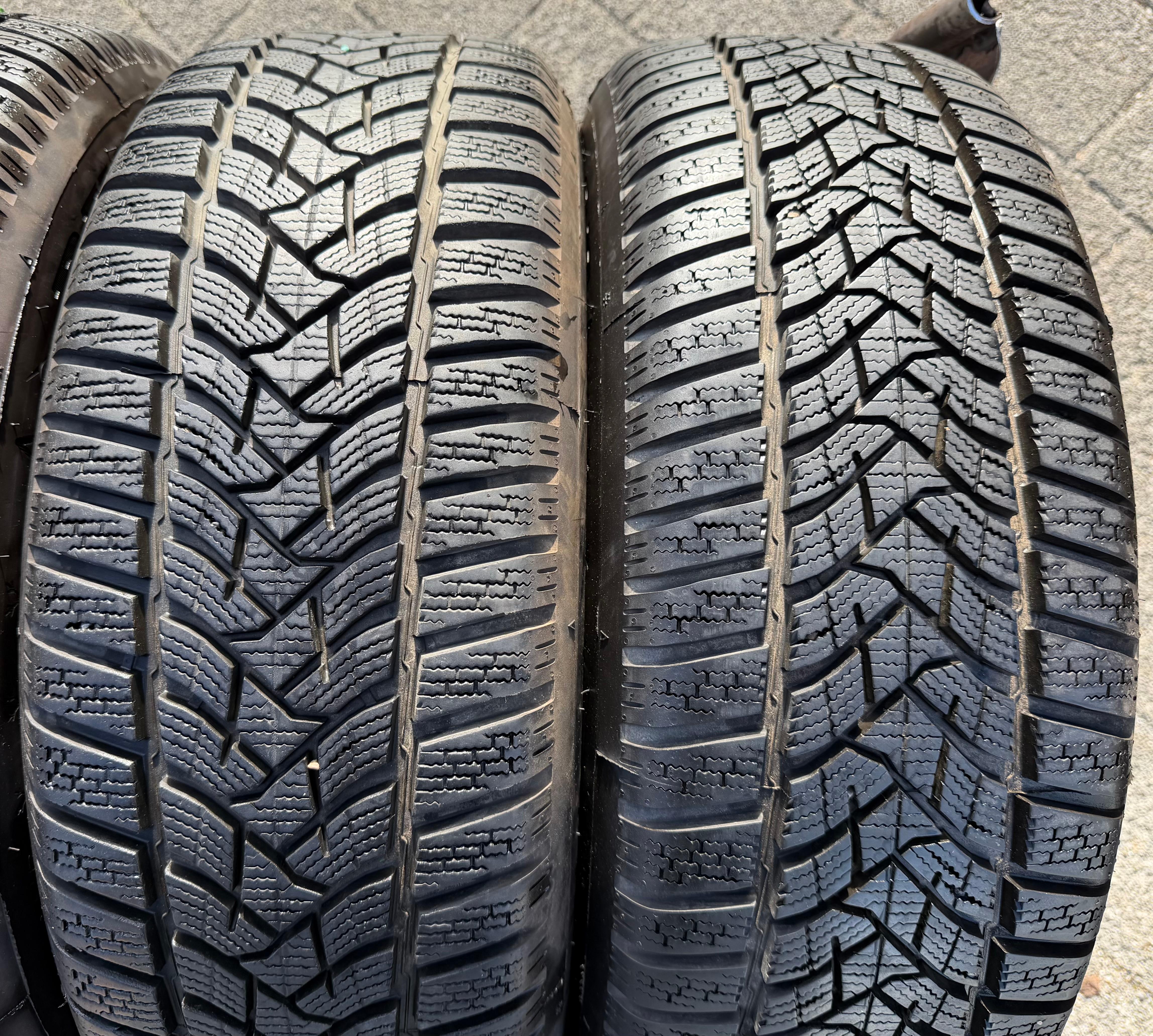 4 Original Alu Winterräder Skoda Karoq NU7 Nanuq 215/60R16 95H Dunlop 7,5-8MM