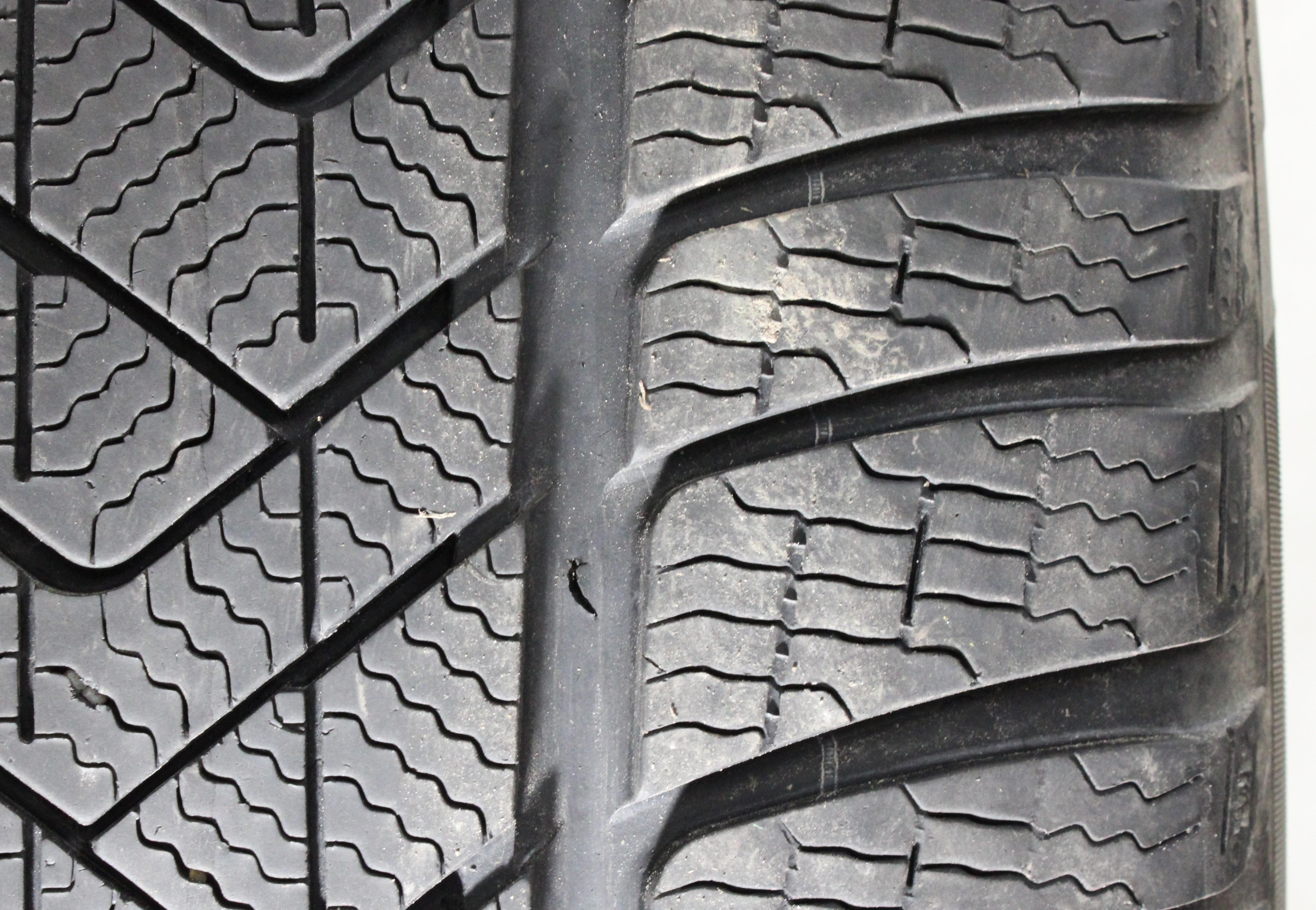 1 x 275/45R20 110V Winterreifen Pirelli Scorpion Winter Runflat 5,5mm 2024 *