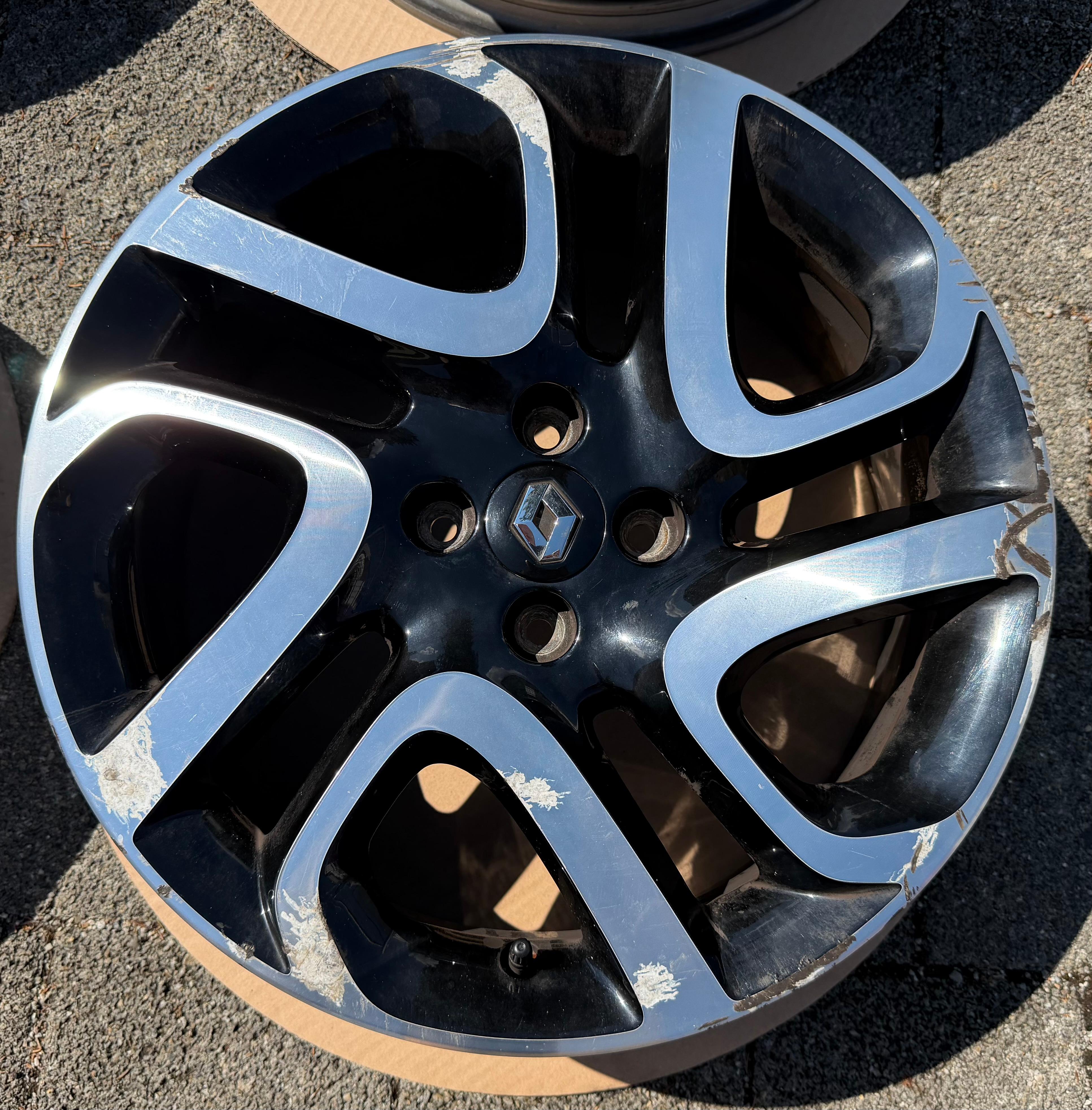 4 CERCHI IN LEGA DA 17" ORIGINALI PER RENAULT CAPTUR I 403005727R 6,5x17 ET40 RDKS