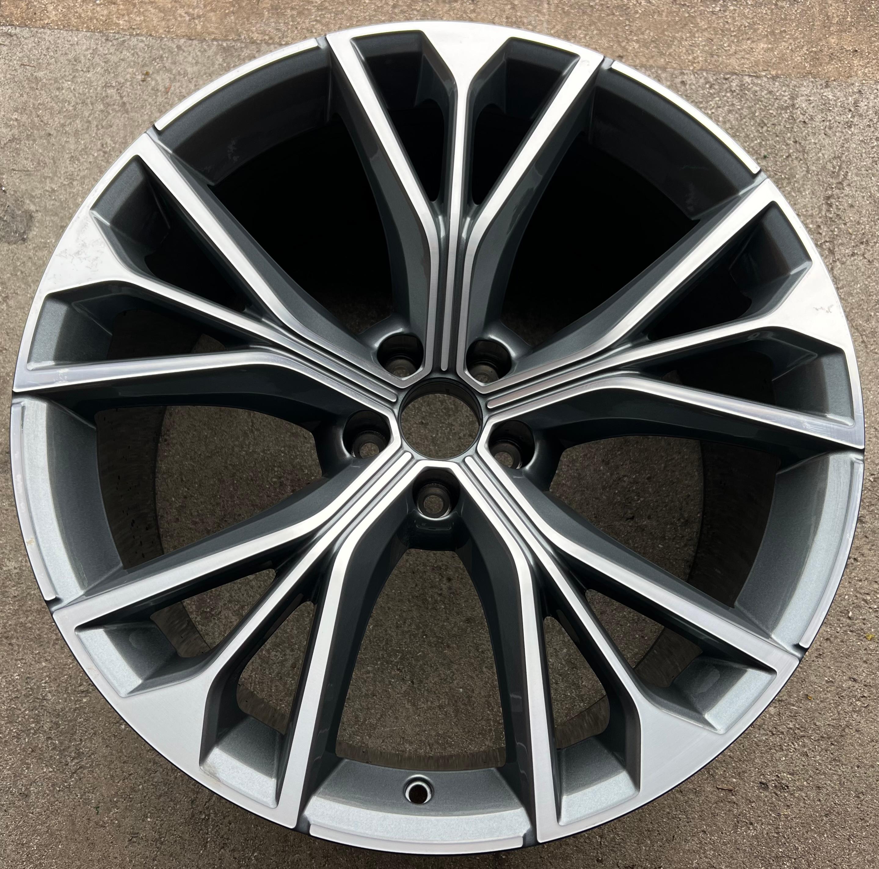 1 jante en aluminium d'origine Audi Q8 21" 4M8601025DP 10x21 ET20, livraison gratuite
