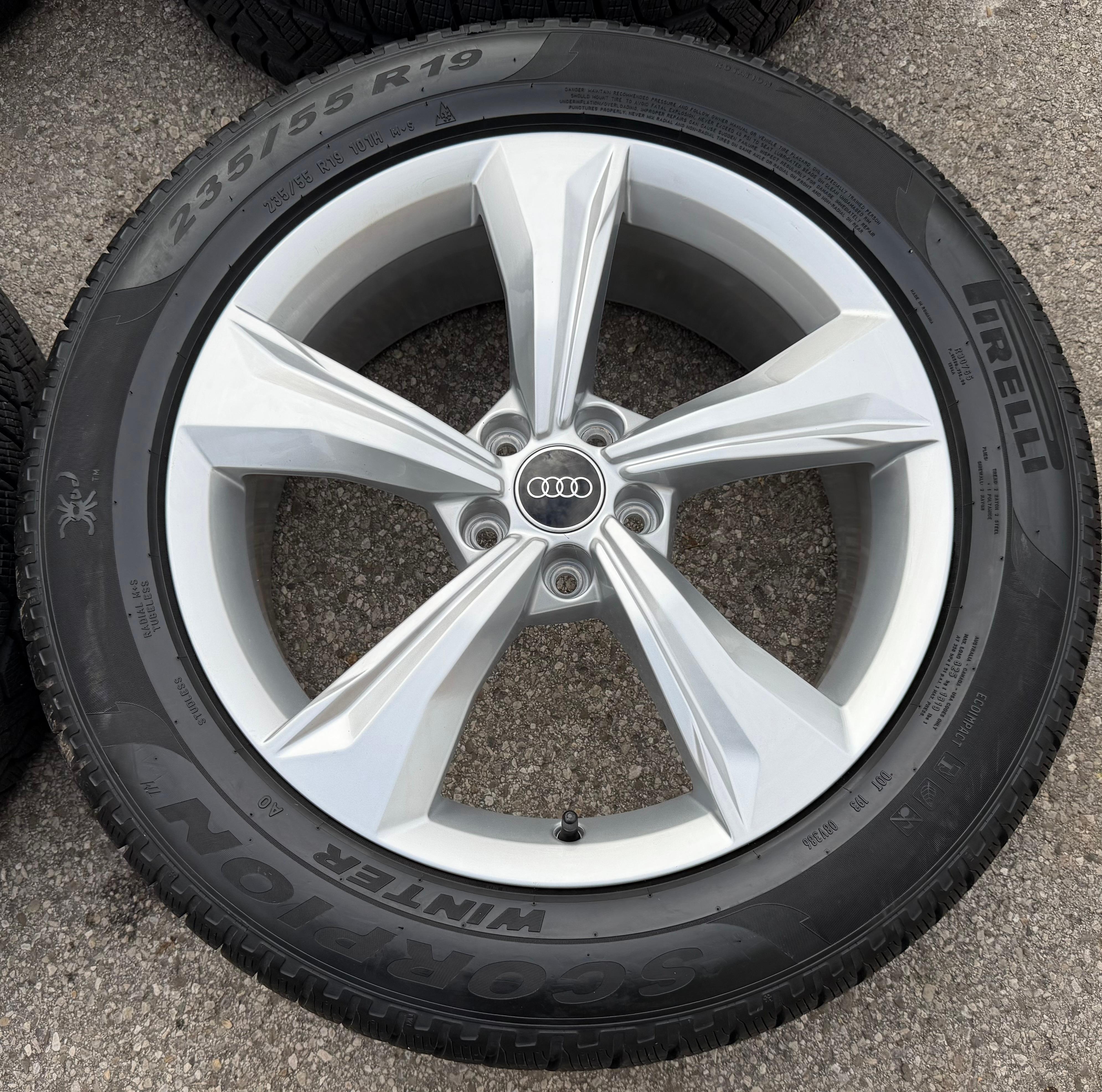 4 roues hiver en alliage d’origine 19" Audi Q5 SQ5 FY 80A601025K 235/55R19 101H Pirelli 2024
