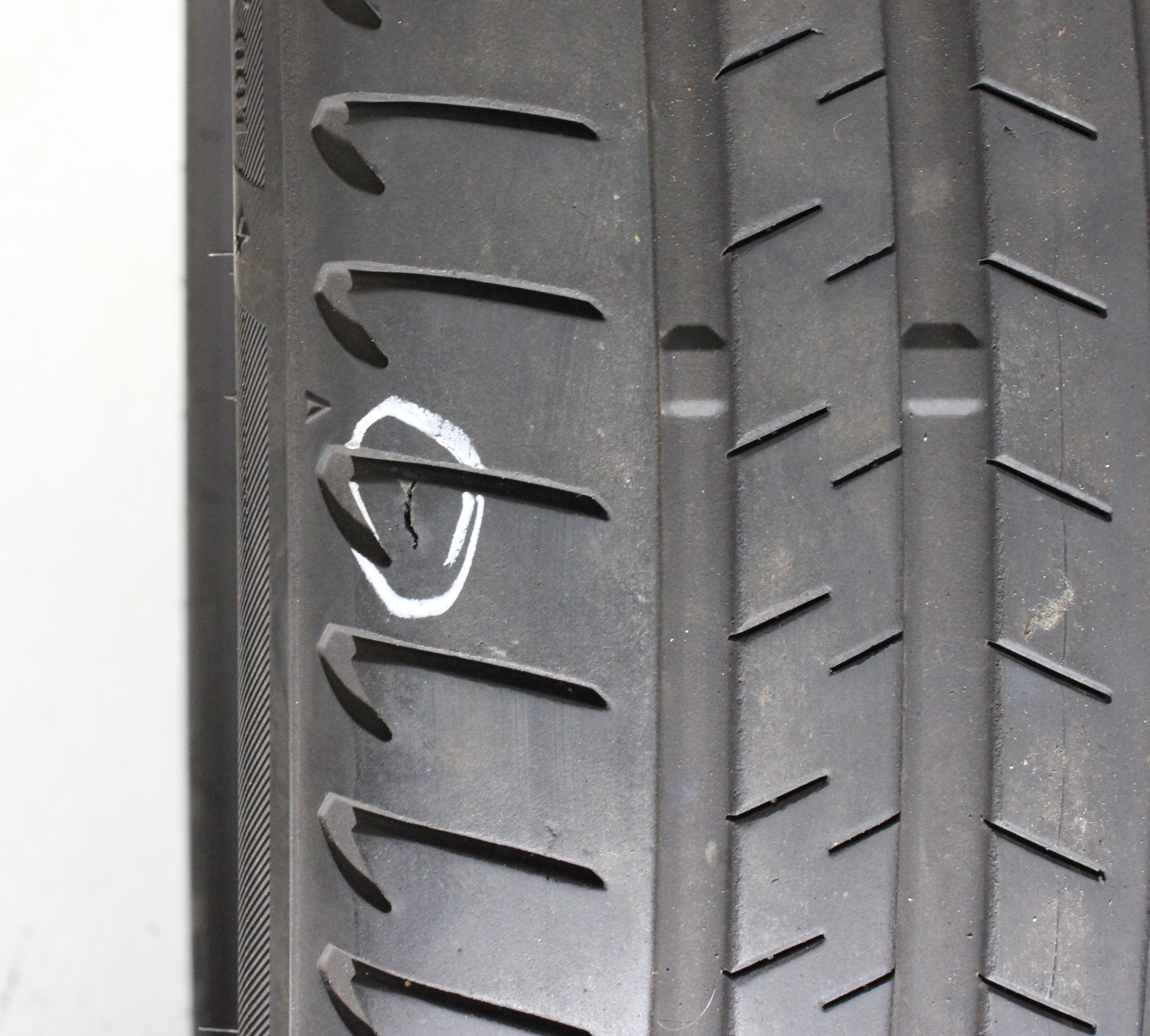2 x 245/40R21 100Y Sommerreifen Bridgestone Alenza 001* Runflat 5-5,5mm 2021