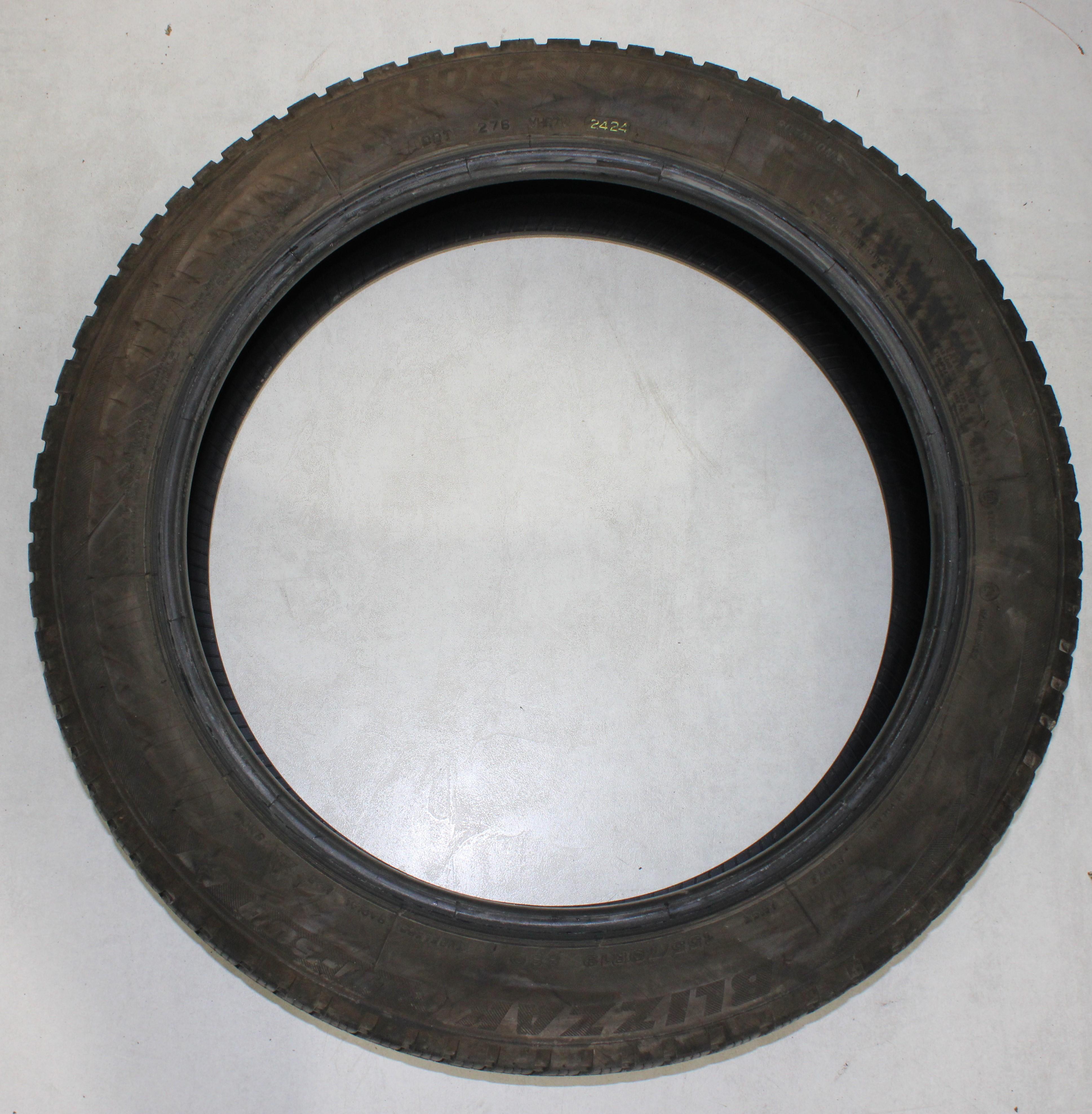 1 x 155/70R19 88Q Winterreifen Bridgestone Blizzak LM-500* 5-5,5mm 2024