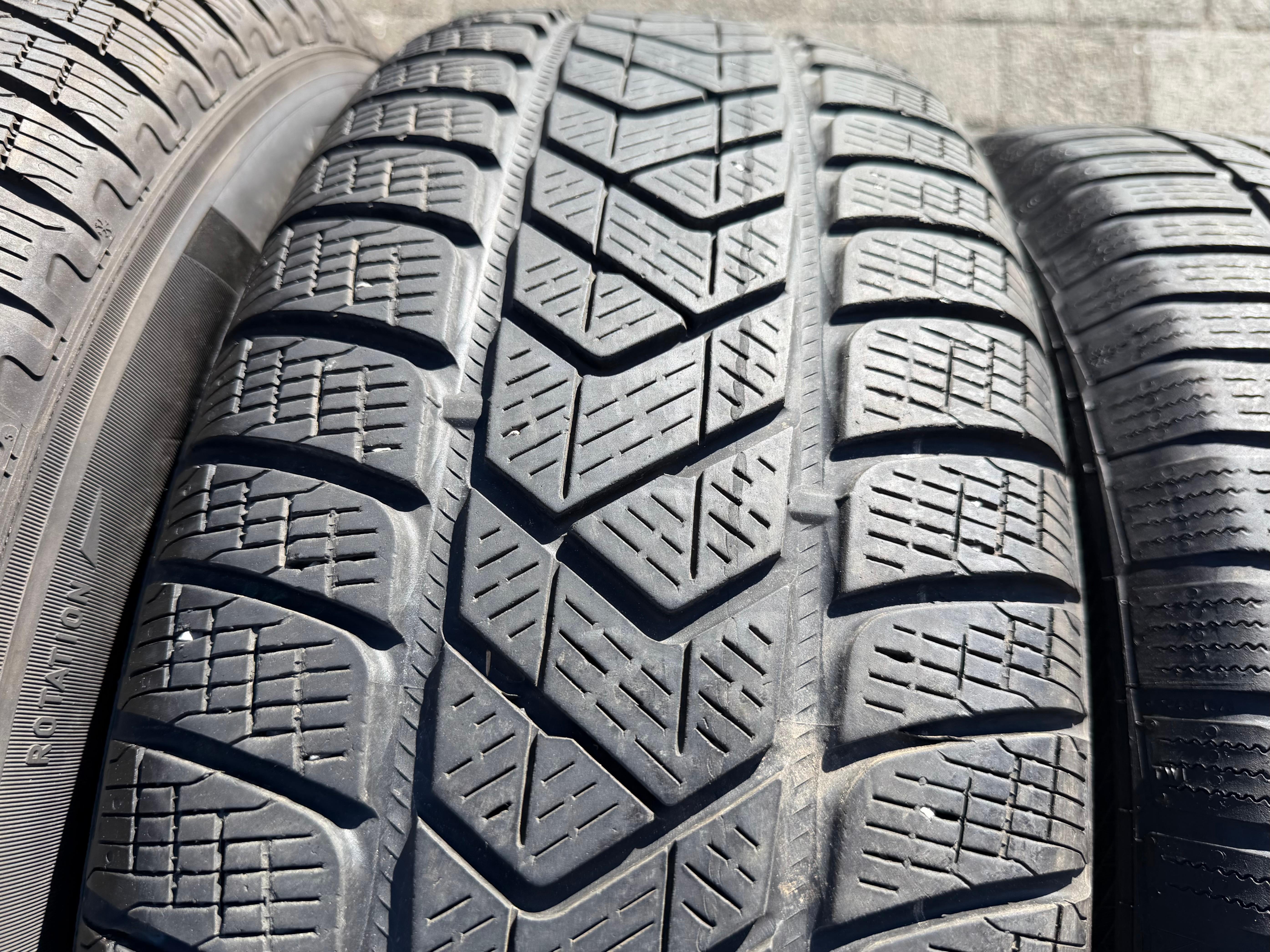4 Original 17" Alu Winterräder Audi Q5 FY 80A601025J 7x17 ET34 235/65R17 104H