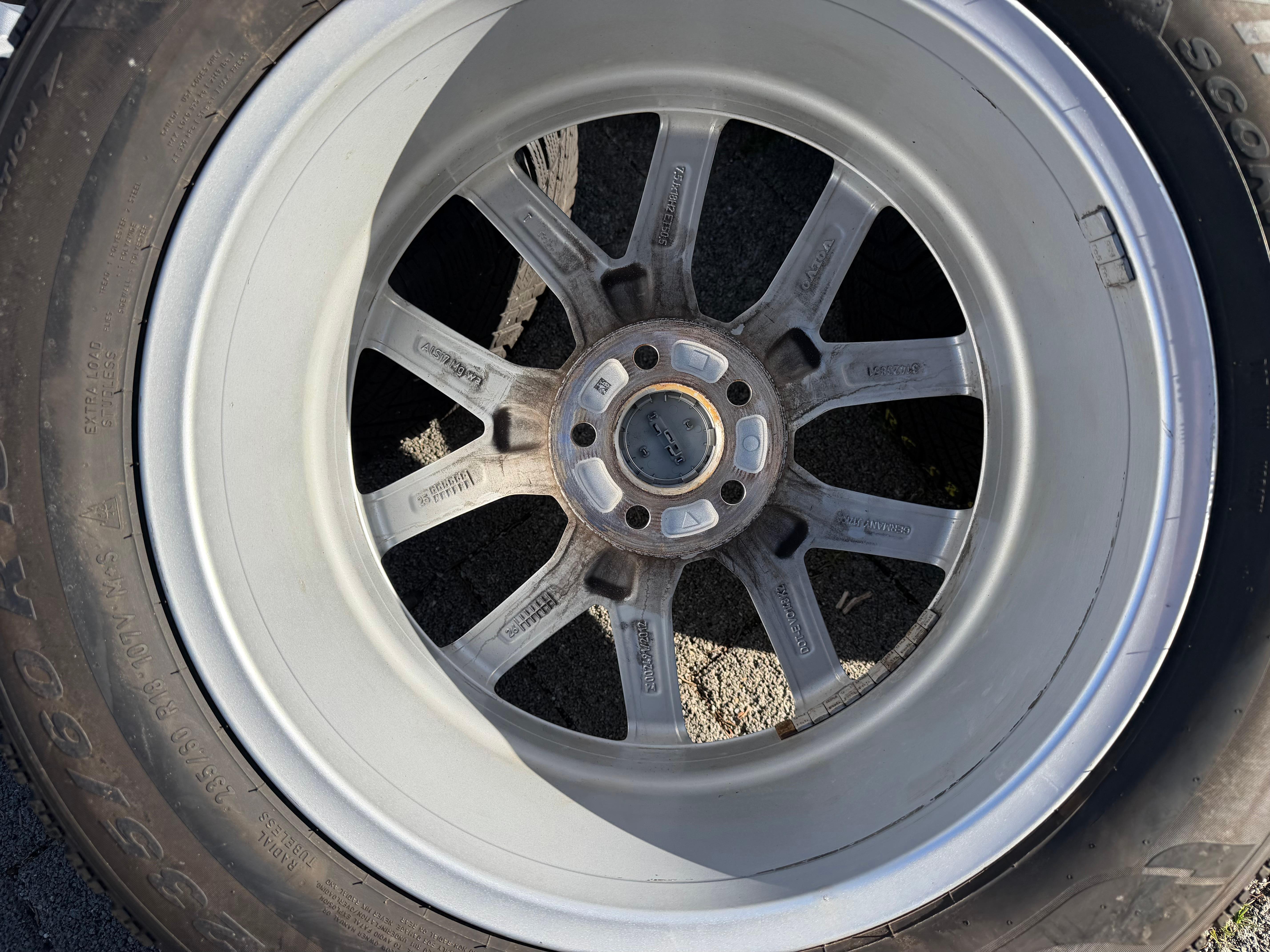 4 Original 18" Alu Winterräder Volvo XC60 II 31423851 235/60R18 107V Pirelli 2025