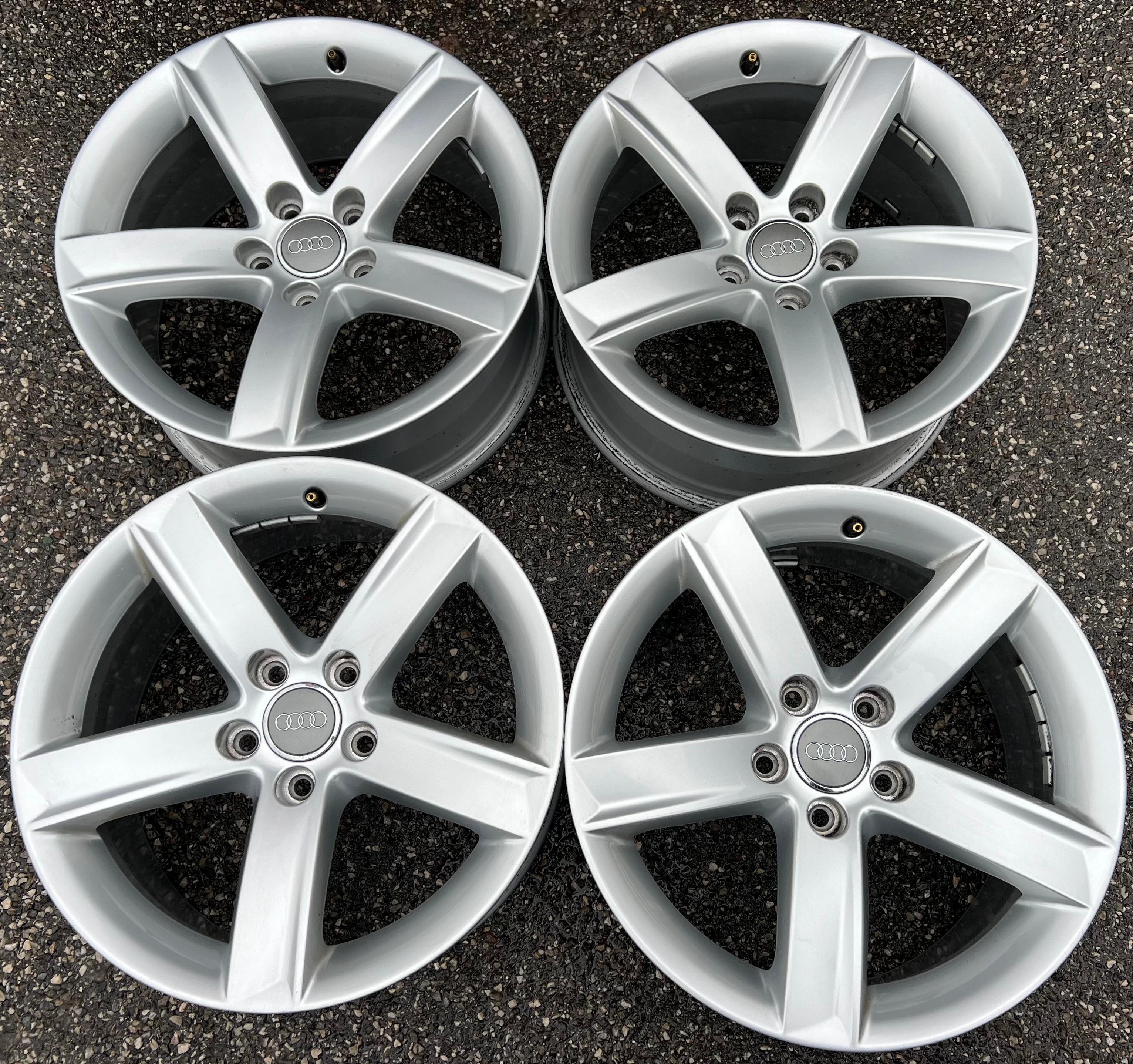 4 CERCHI ORIGINALI IN ALLUMINIO DA 17" AUDI A5 8T 8T0071497 CONSEGNA GRATUITA
