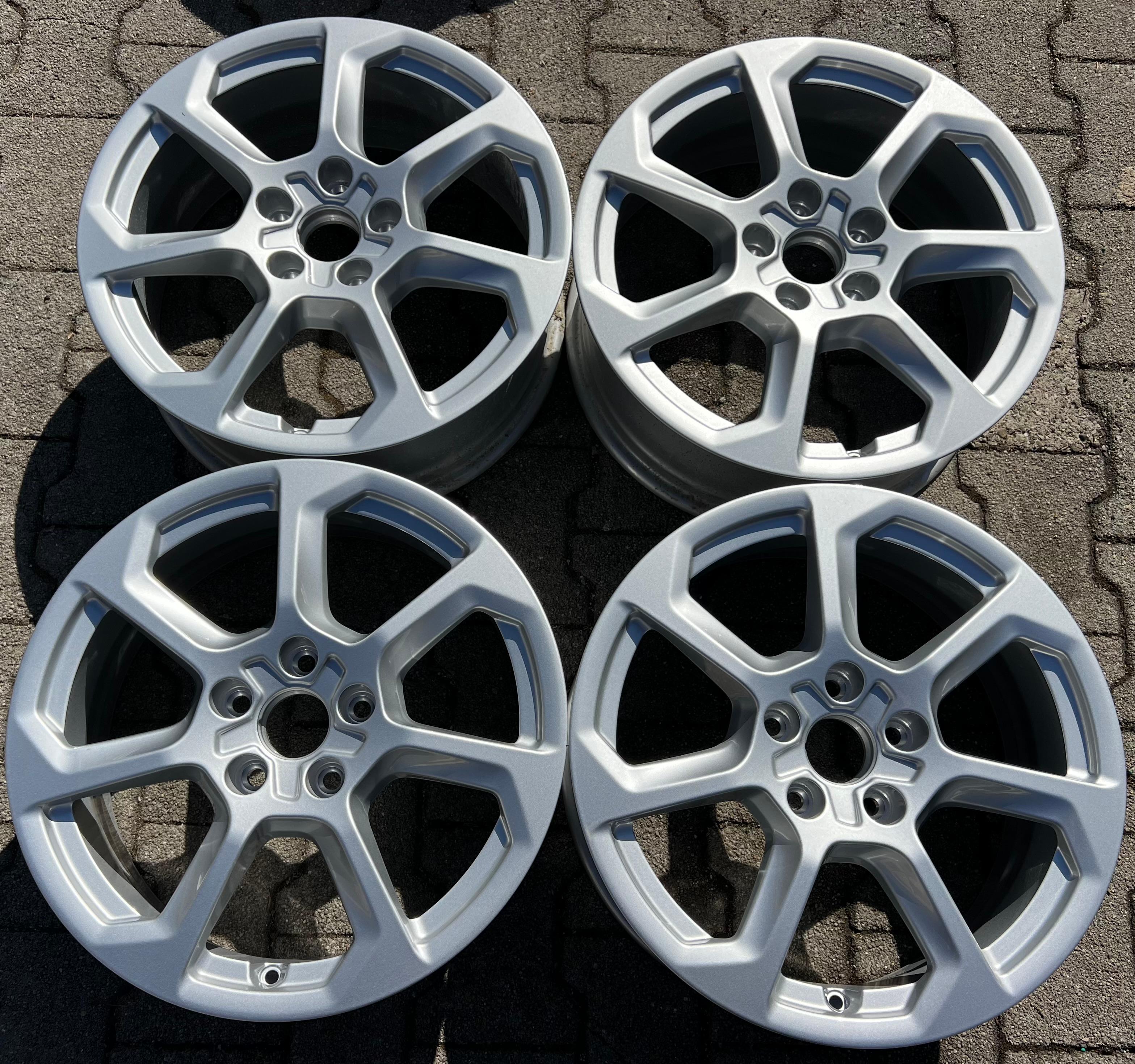 4 ORIGINAL 17" ALUFELGEN FELGEN AUDI Q2 GA 81A601025T 6,5x17 ET39 FREIHAUS