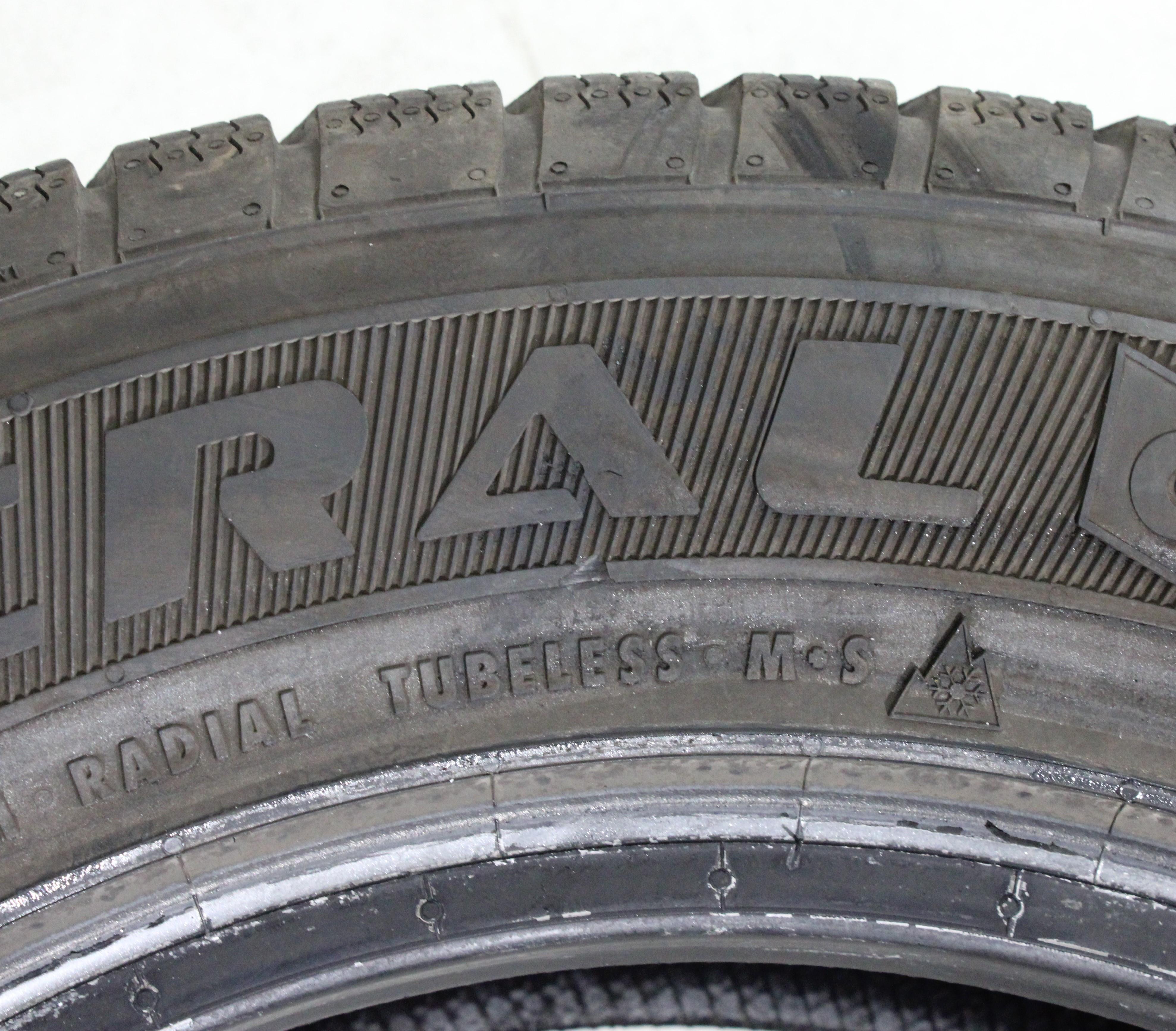 4 x 215/65R16 98H Winterreifen General Snow Grabber 2x5,5-6mm/2x7-7,5mm 2016