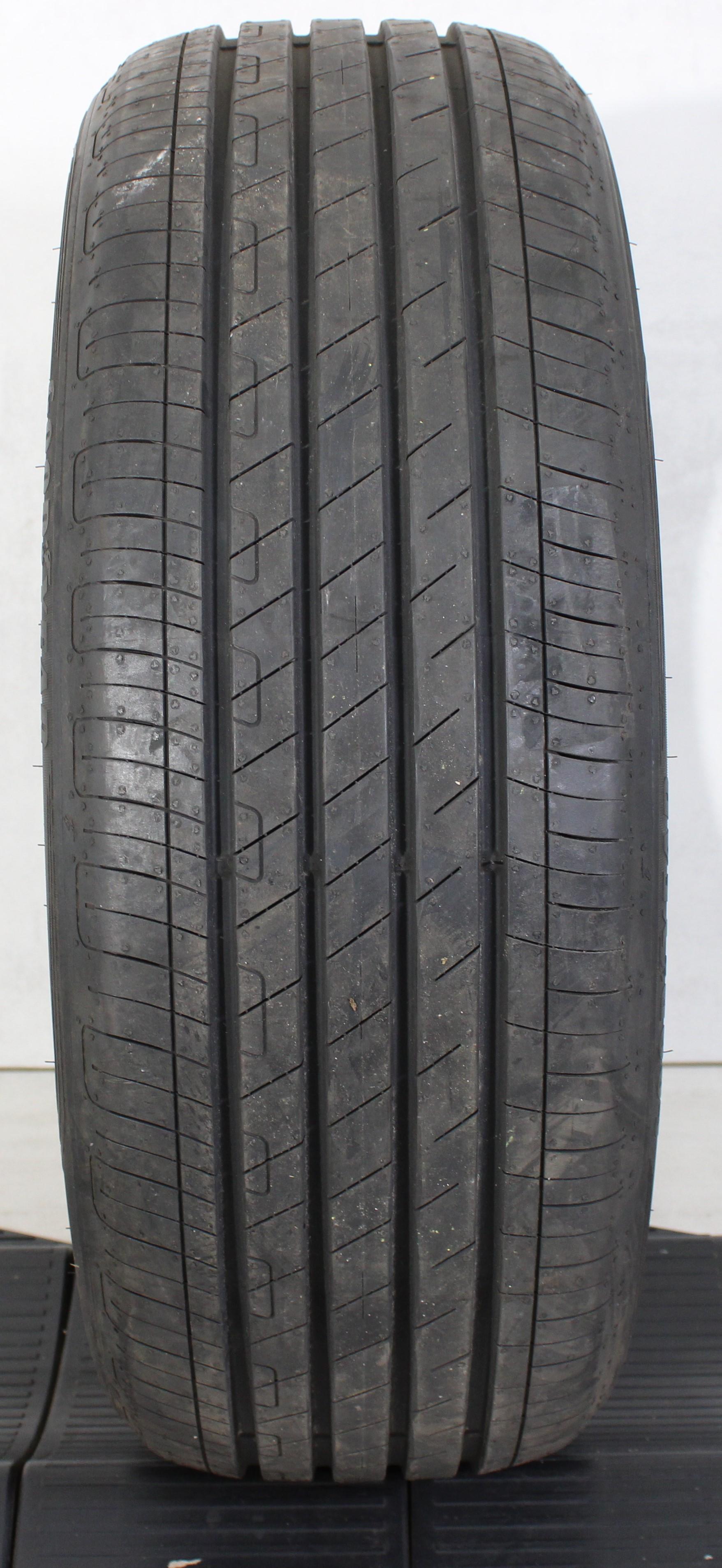 1 x 235/45R21 101T neumático de verano Goodyear Efficient Grip Performance 7-7,5mm 2021 Seal AO