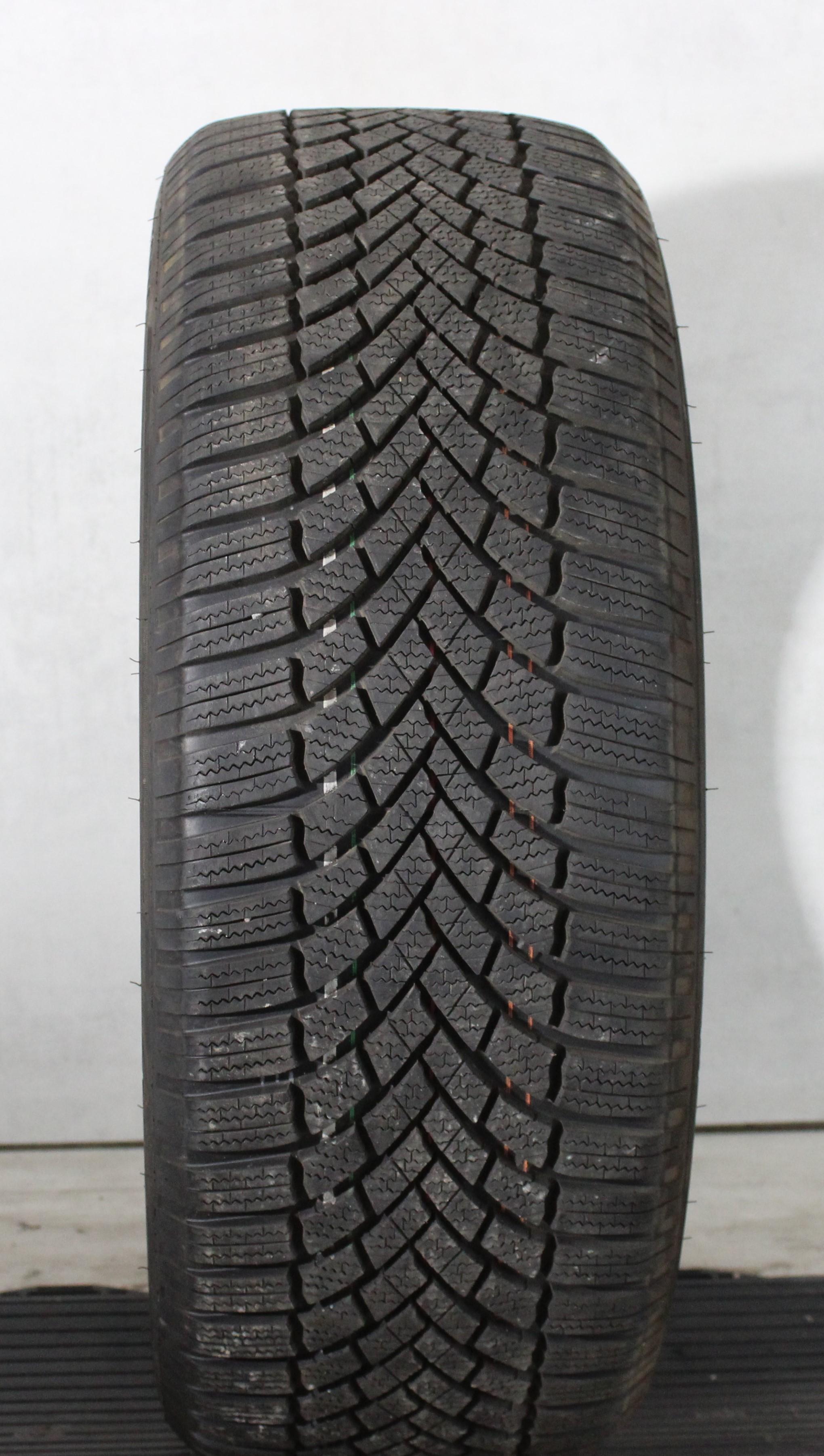 1 x 235/50R20 100T Winterreifen Bridgestone Blizzak LM005 8mm 2022 *