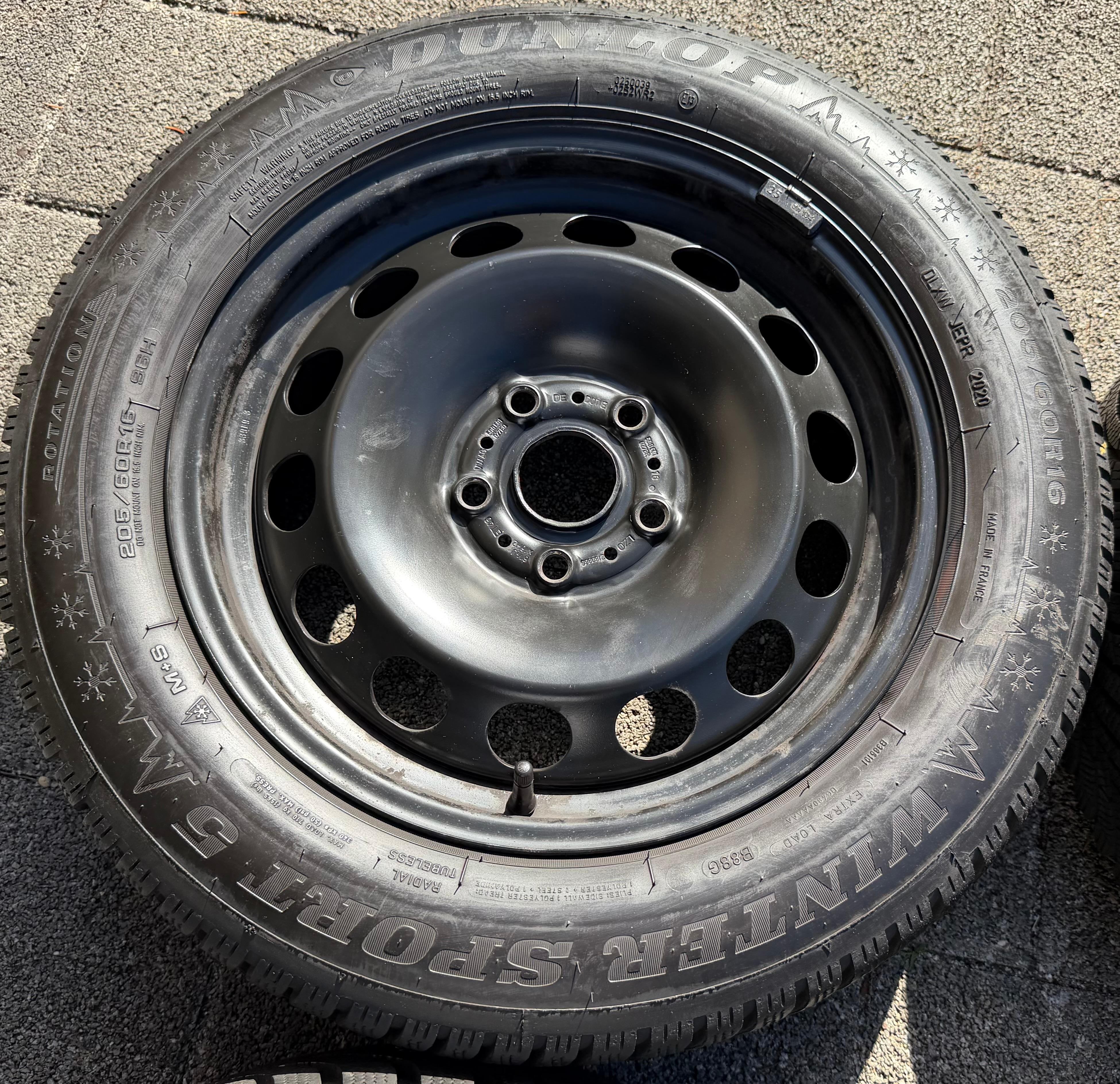 4 cerchi in acciaio VW Golf VIII 8 Skoda Octavia IV NX Seat Leon KL 6,5x16 ET43 5Q0601027BQ / 5Q0601027BR