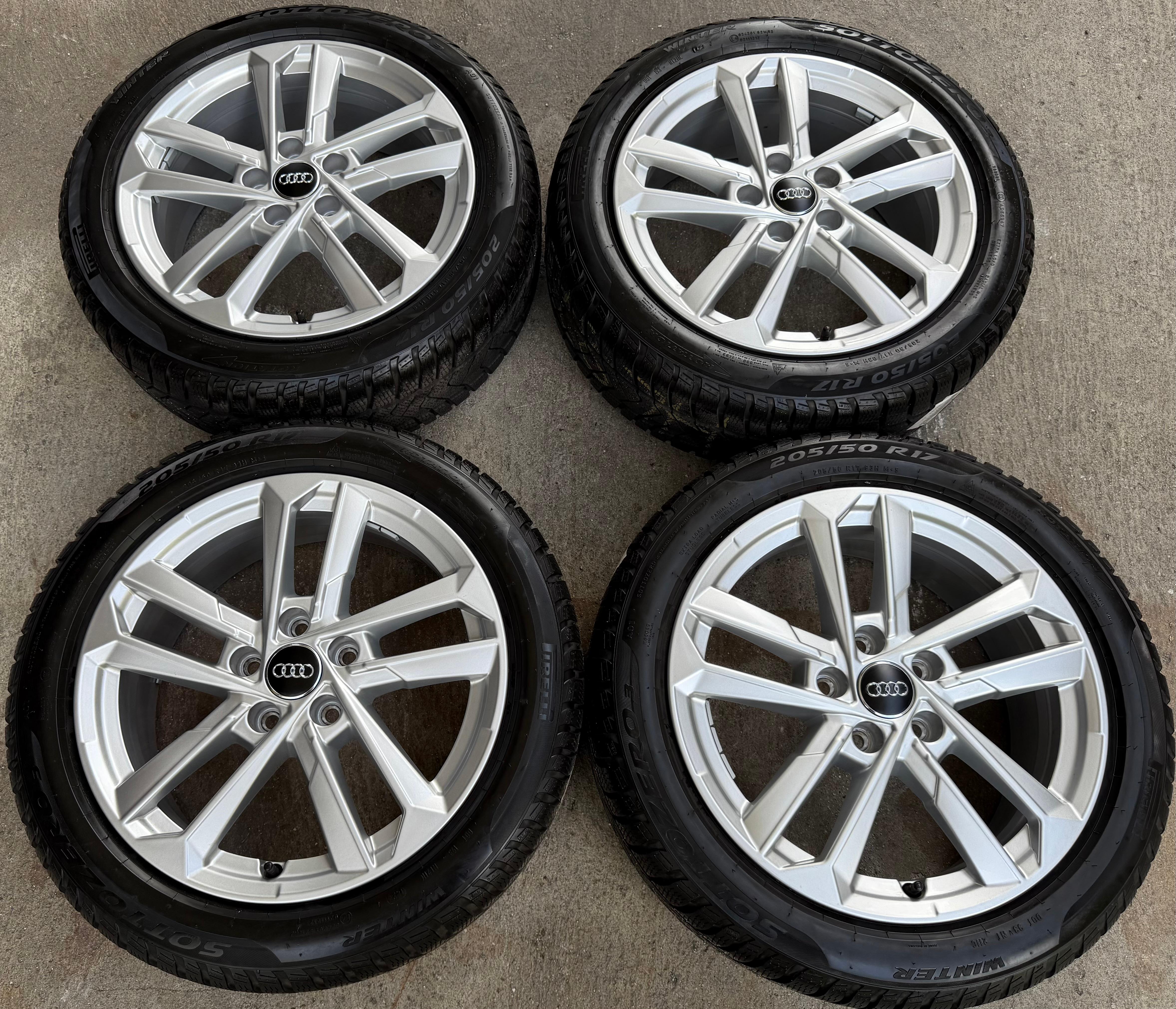 4 Original 17" Alu Winterräder Audi A3 S3 8Y 8Y0601025L 205/50R17 93H Pirelli