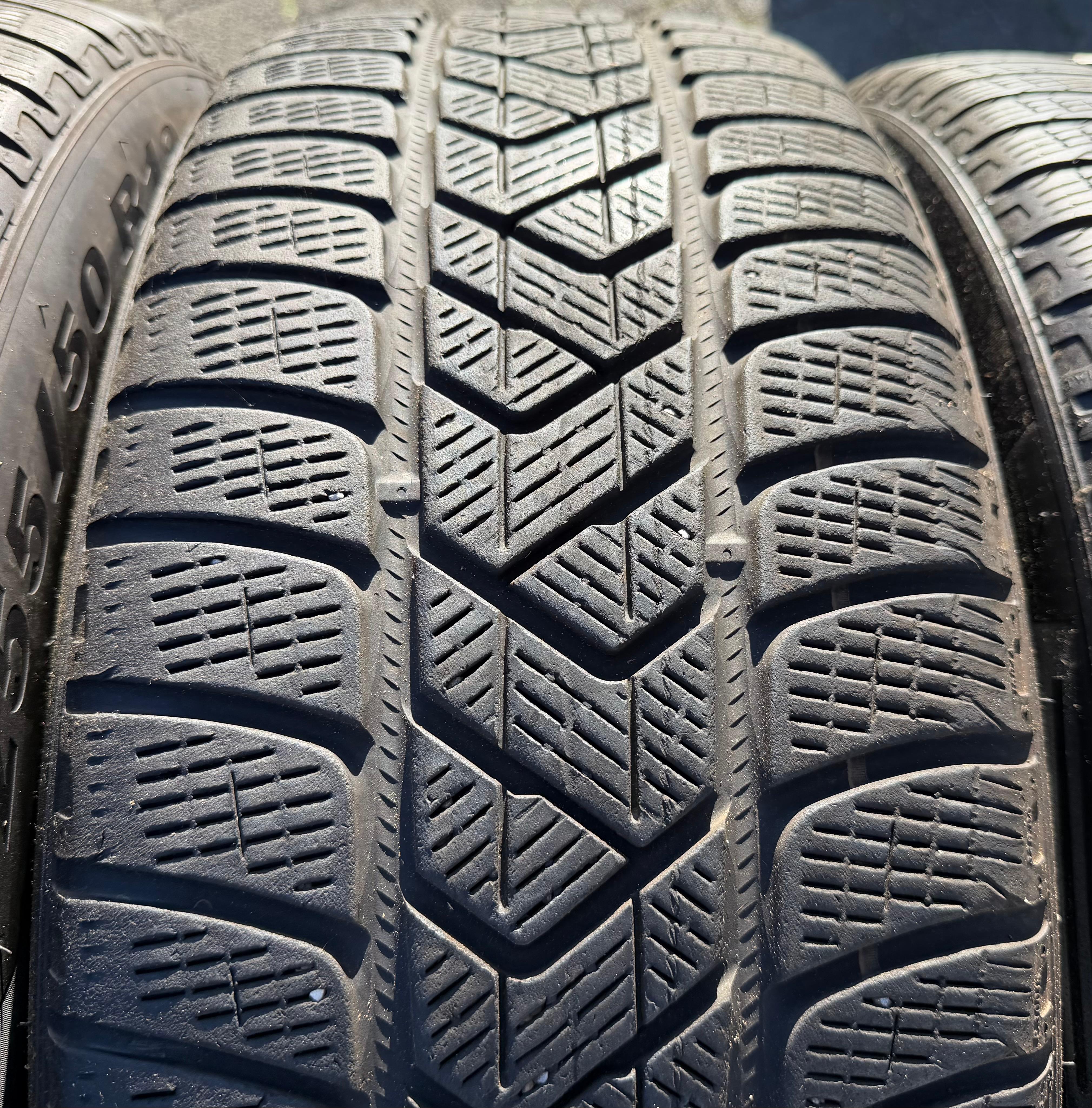 4 Alu 19" Winterräder Audi Q4 E-Tron FZ Skoda Enyaq NY VW ID.4 ID.5 ID4 ID5 Pirelli