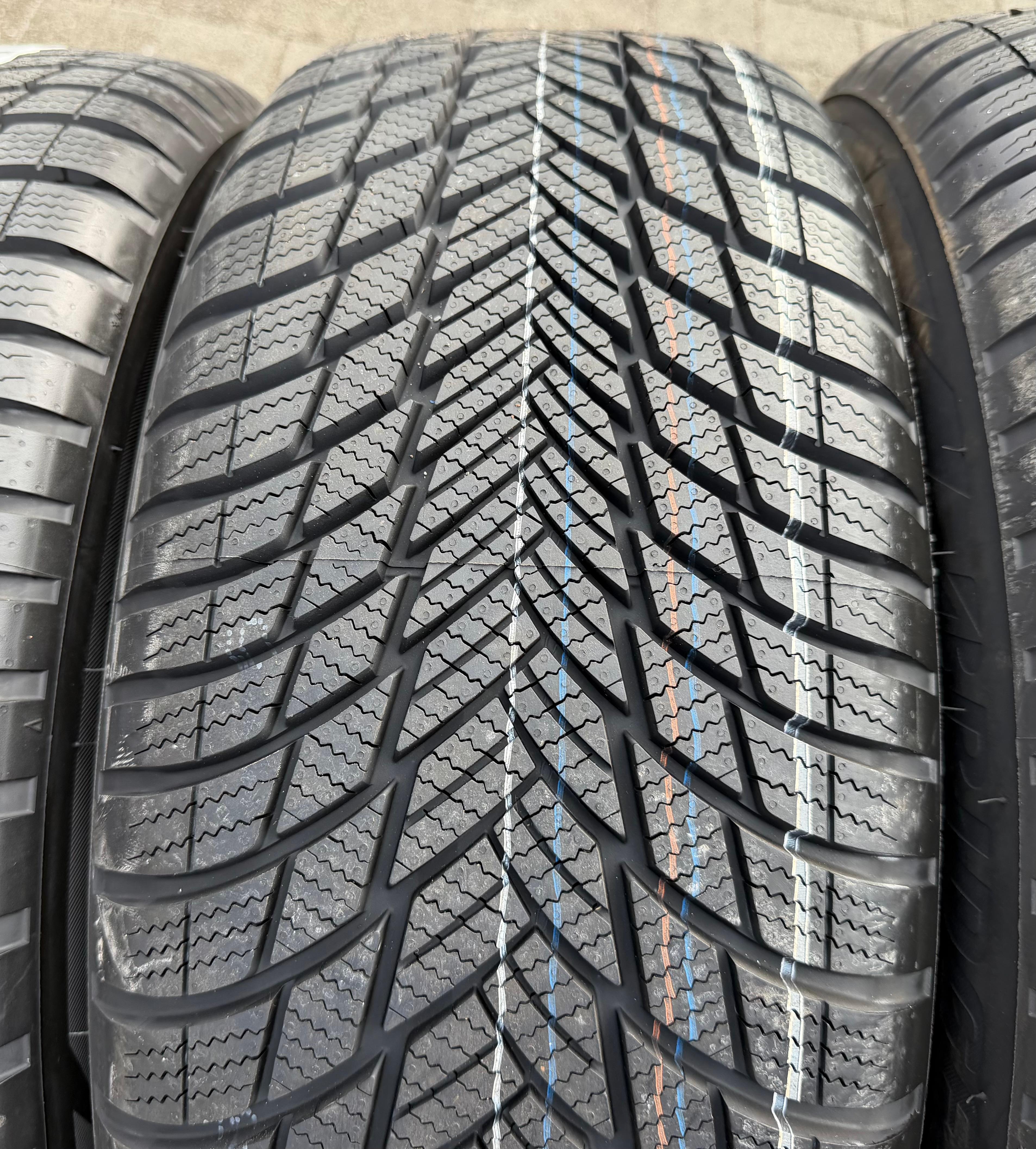 4 Original 18" Alu Winterräder Audi A6 Allroad 4K C8 4K0601025D 235/55R18 100H Bridgestone NEU