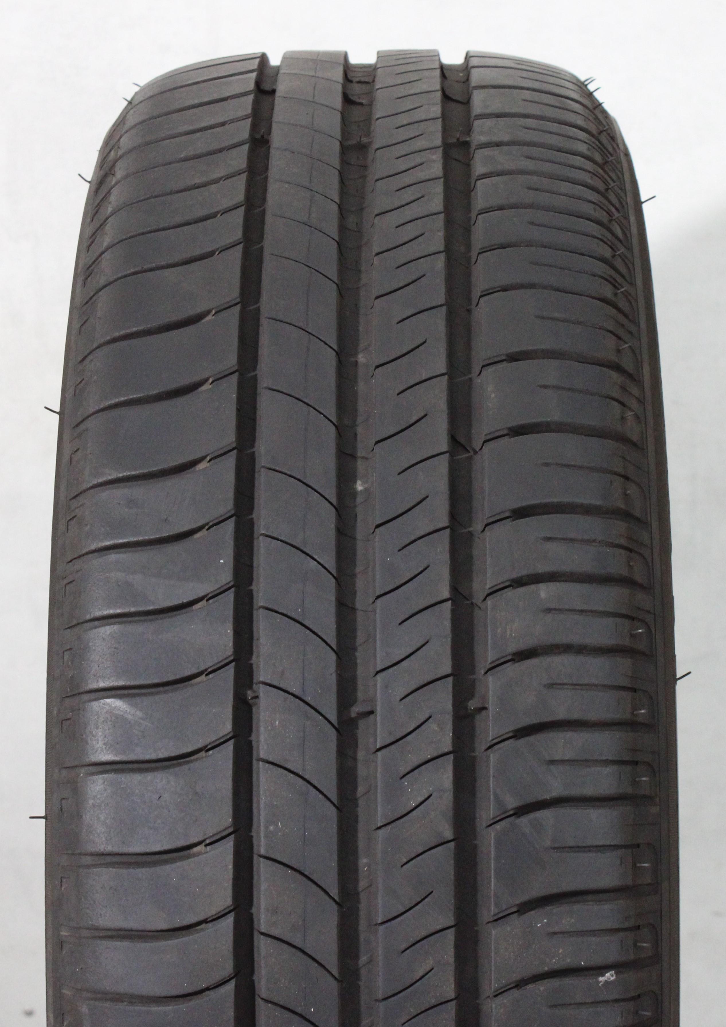 1 neumático de verano Michelin Energy Saver* 195/55R16 87W, 5,5 mm, 2019