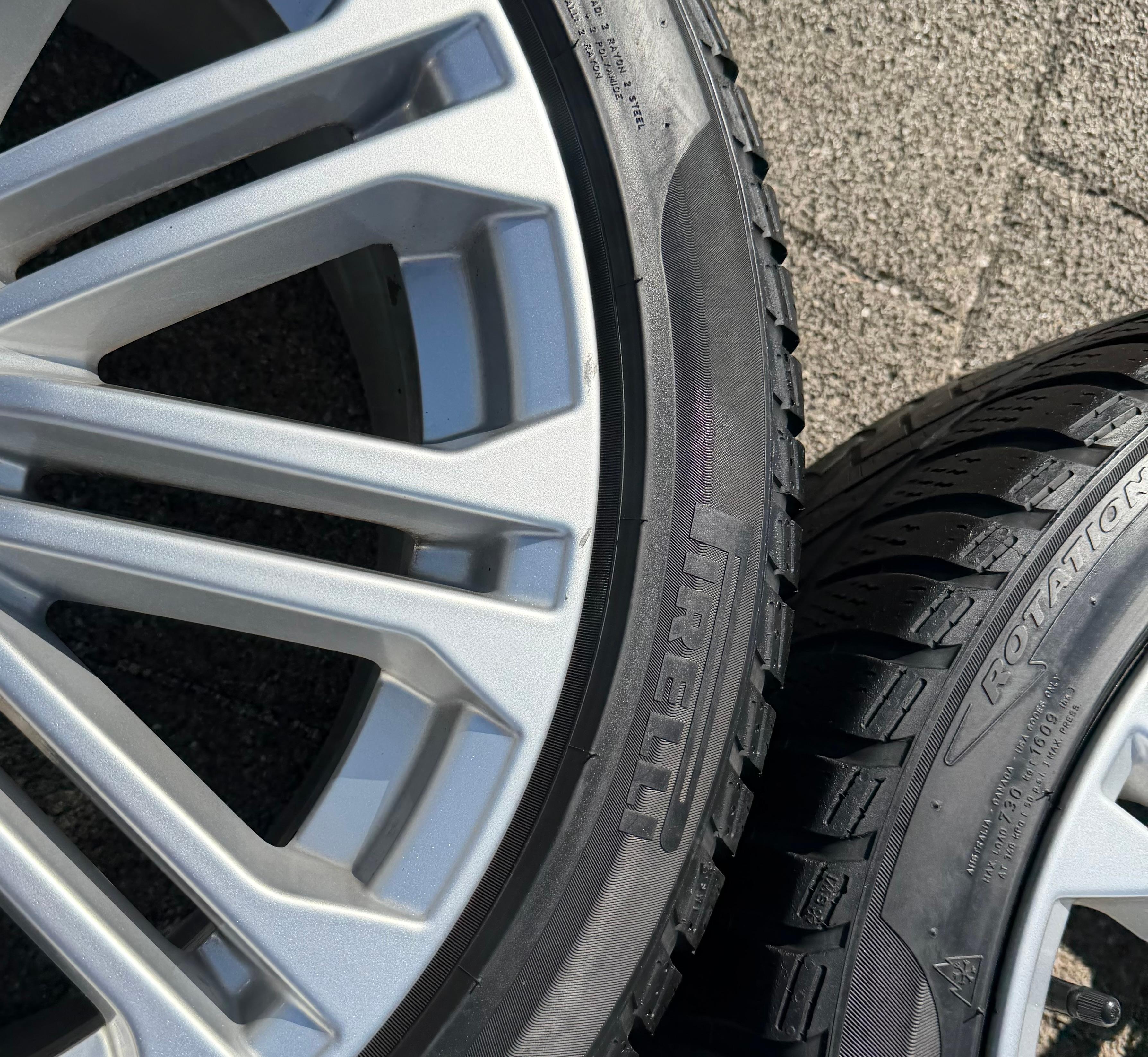 4 Original 18" Alufelgen Audi A5 S5 F9 8W 8W0601025EE 8x18 ET31