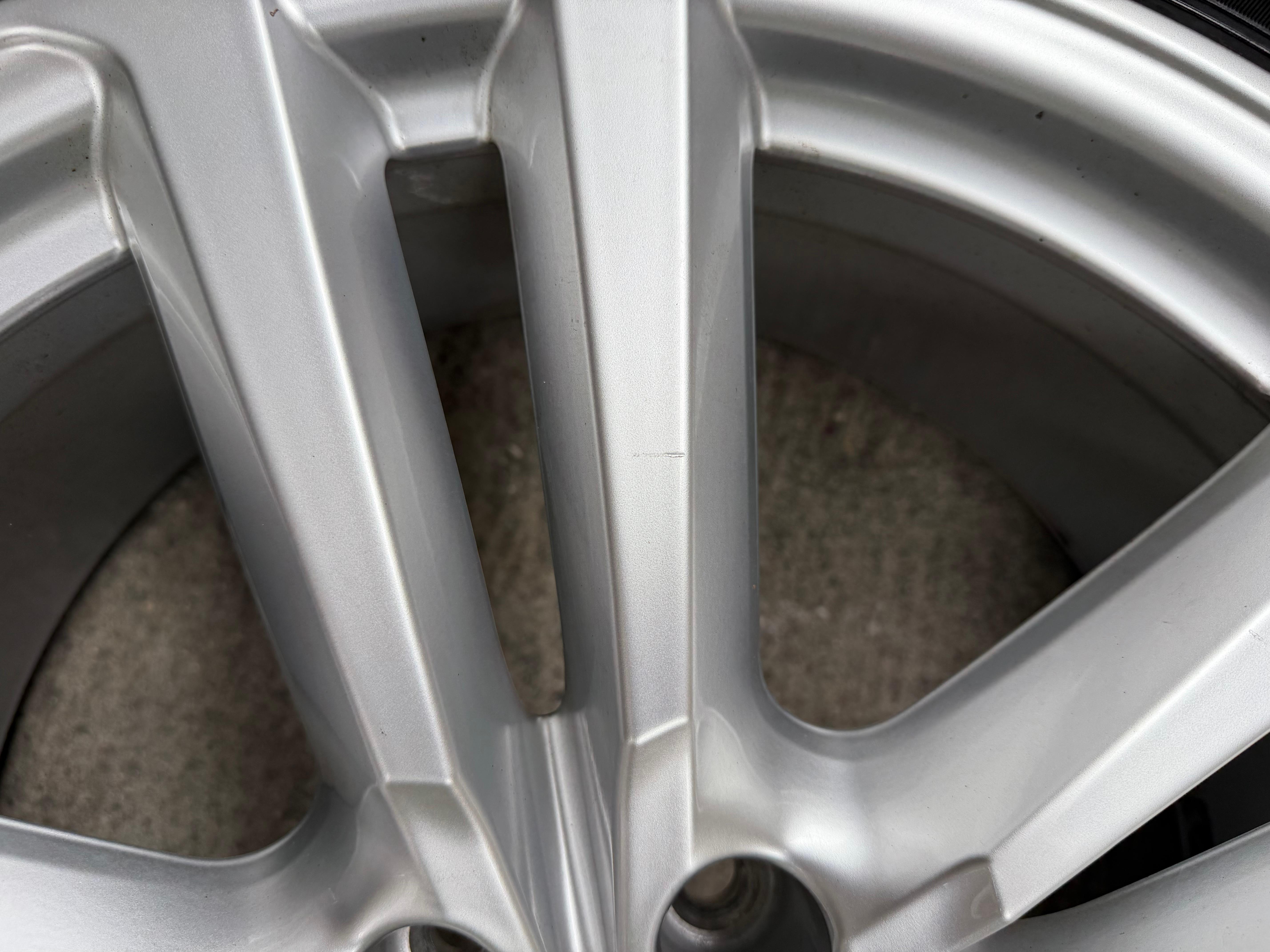 4 Original 20" Alu Winterräder Audi Q7 4M 255/50R20 109H 4M0601025G Winterreifen