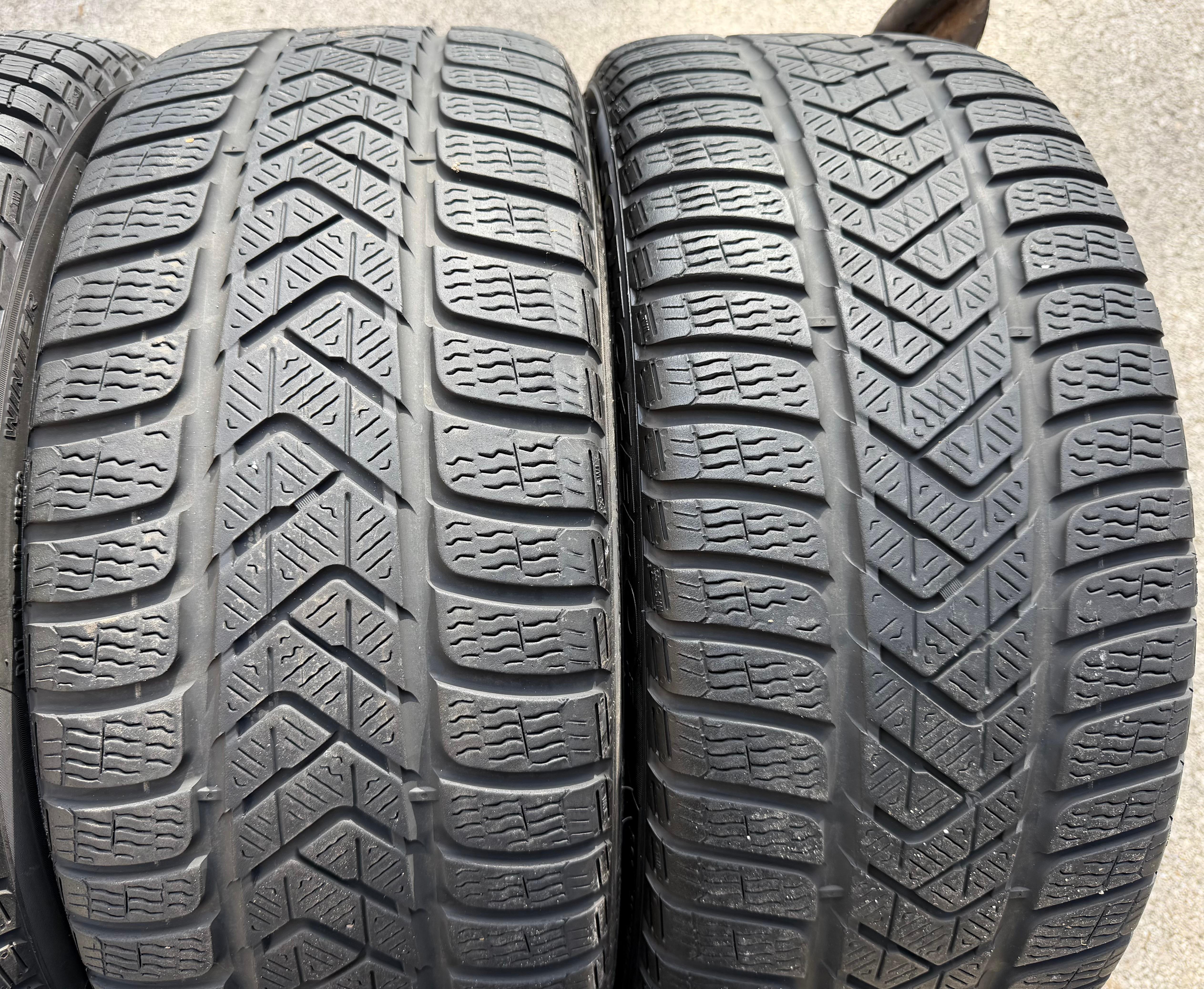 4 ruedas de invierno de aluminio originales de 19" para Audi RS3 8Y 8Y0601025BT 235/35R19 91V PIRELLI